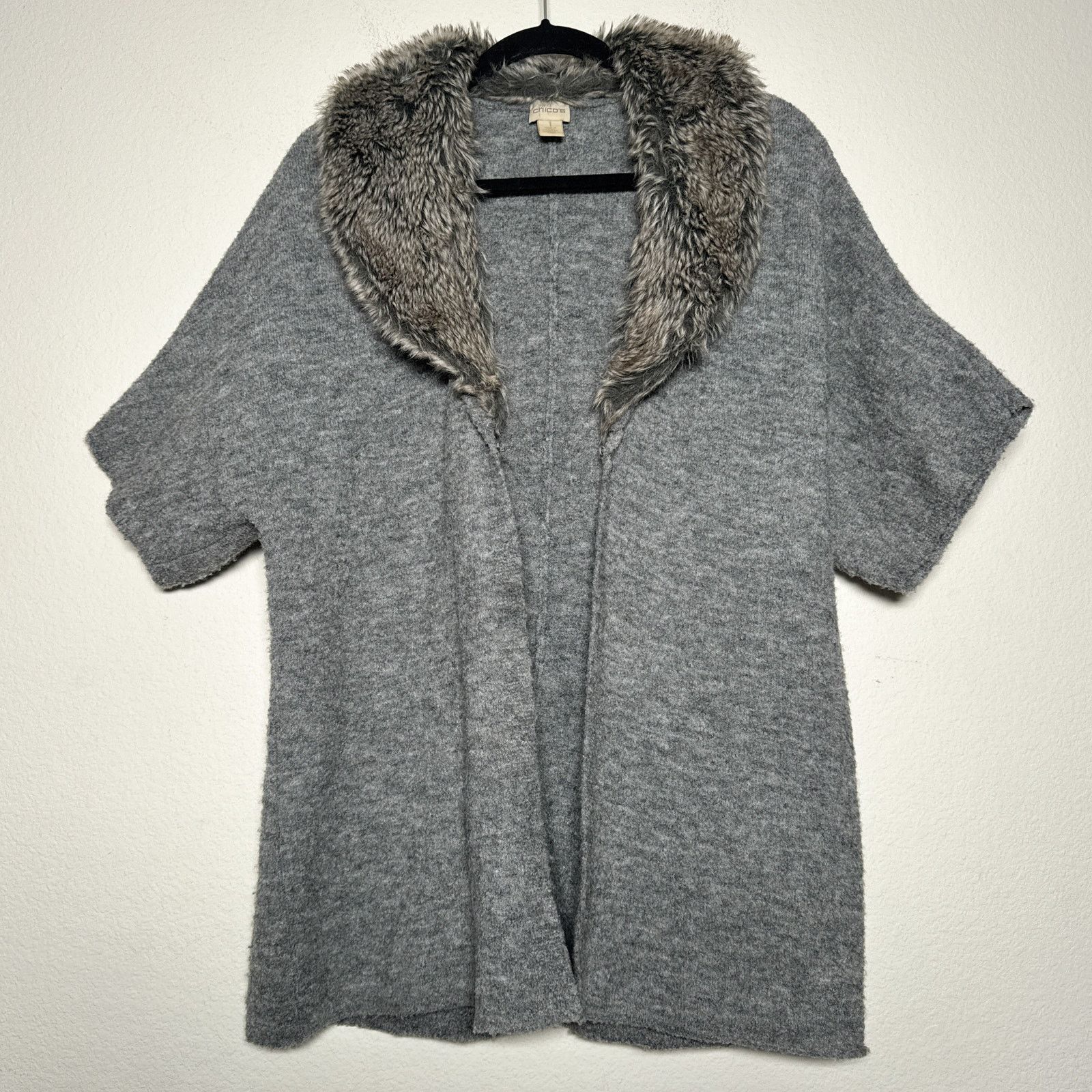 Chicos Chico’s Lillian Faux Fur Collar Cardigan Sweater Gray Wool Size M / US 6-8 / IT 42-44 - 3 Thumbnail
