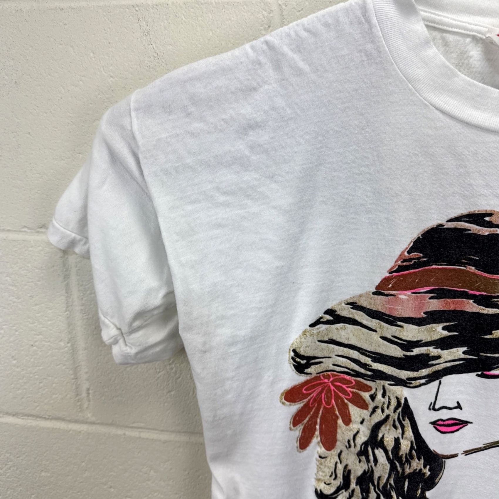 Vintage VINTAGE Wearable Art Tee White Single Stitch T Shirt 90s Women in Sun Hat Hot T XL Unisex Graphic Tee Sportswear/Beach Womens Mens Size XL / US 12-14 / IT 48-50 - 5 Thumbnail
