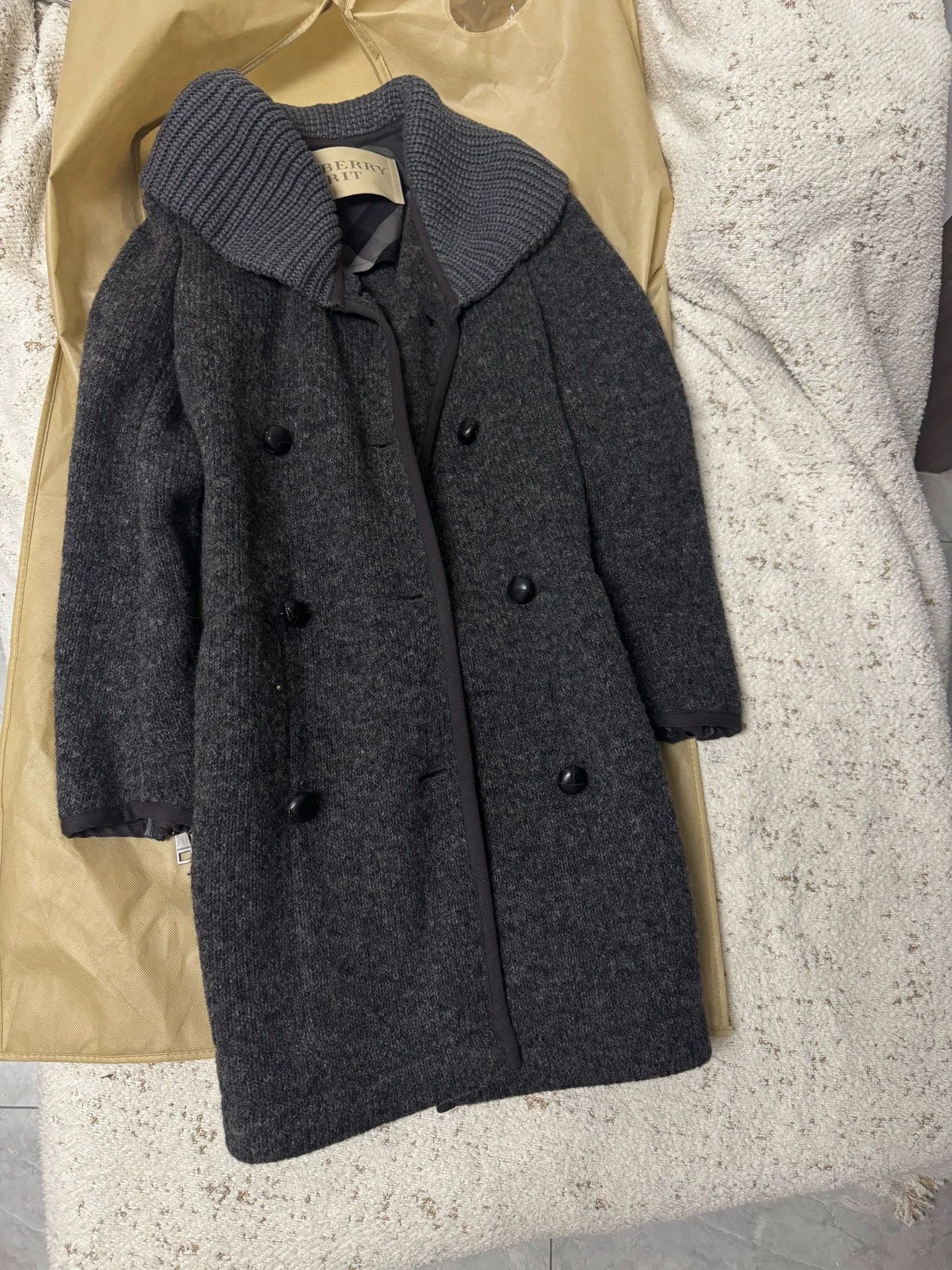 Burberry Burberry Authentic Wool Coat UK4 Size XS / US 0-2 / IT 36-38 - 1 Thumbnail