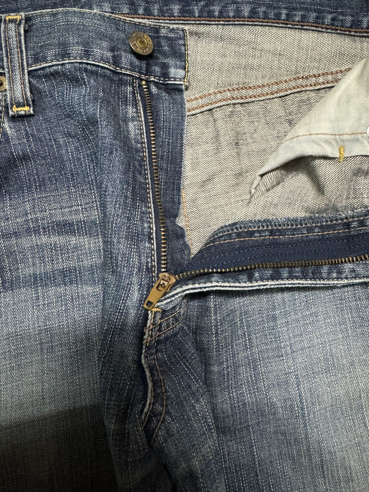Edwin Vintage 2000s Edwin Fading Distressed Blue Jeans Size US 31 - 14 Thumbnail
