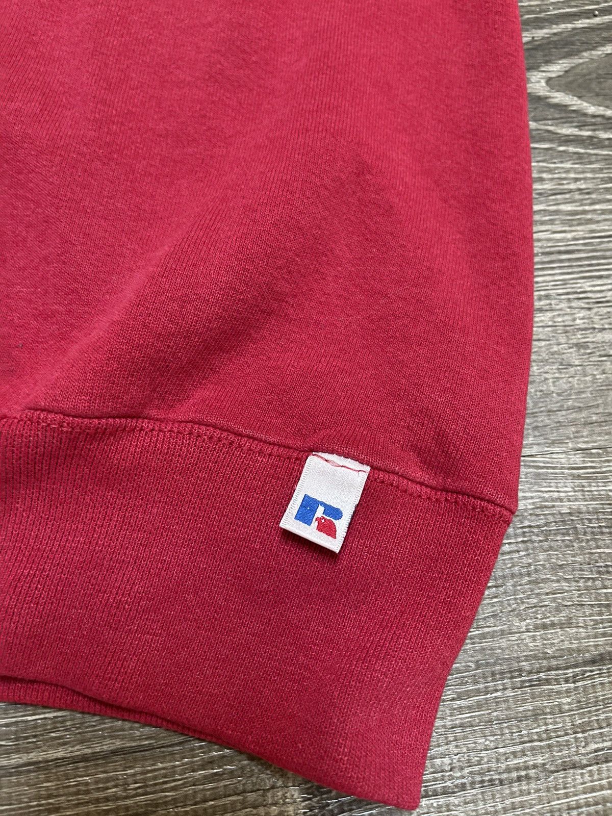 Russell Athletic × Vintage Vintage 90s Russell Athletic Cherry Red Crewneck Sweatshirt Size US L / EU 52-54 / 3 - 6 Thumbnail
