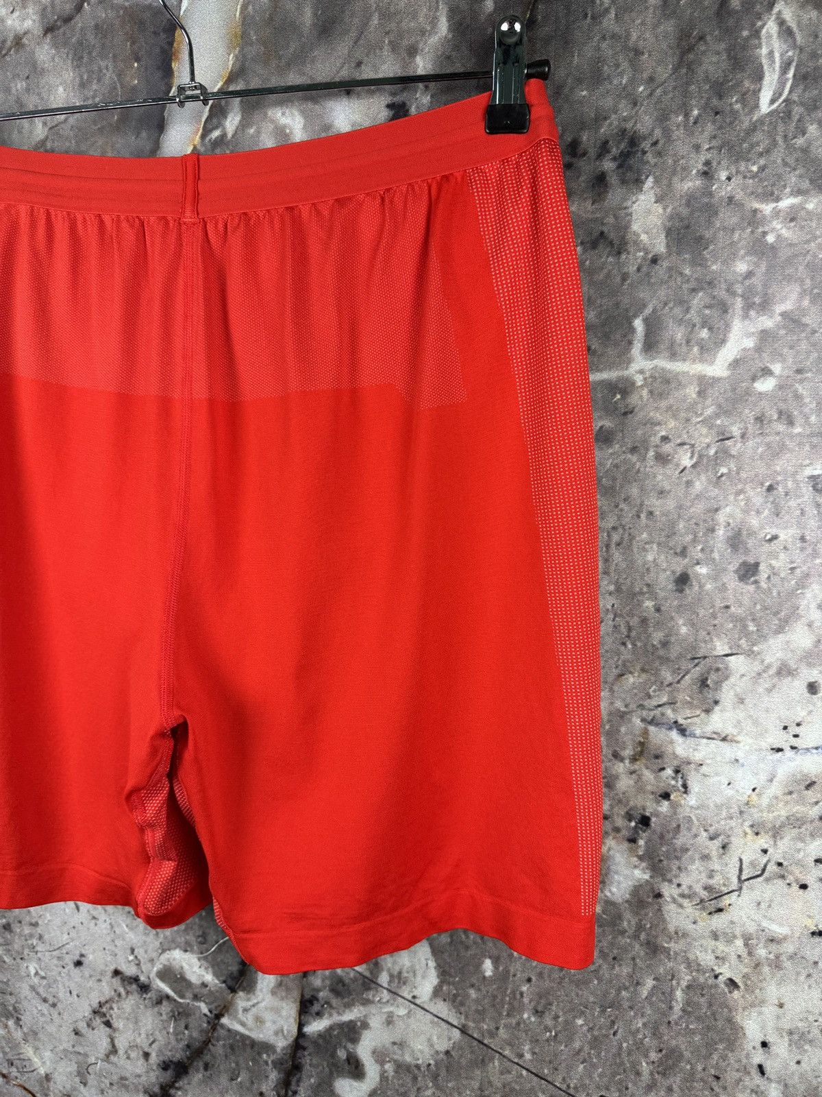 Nike Men’s PUMA Switzerland National Team Red Training Shorts Size US 36 / EU 52 - 10 Thumbnail