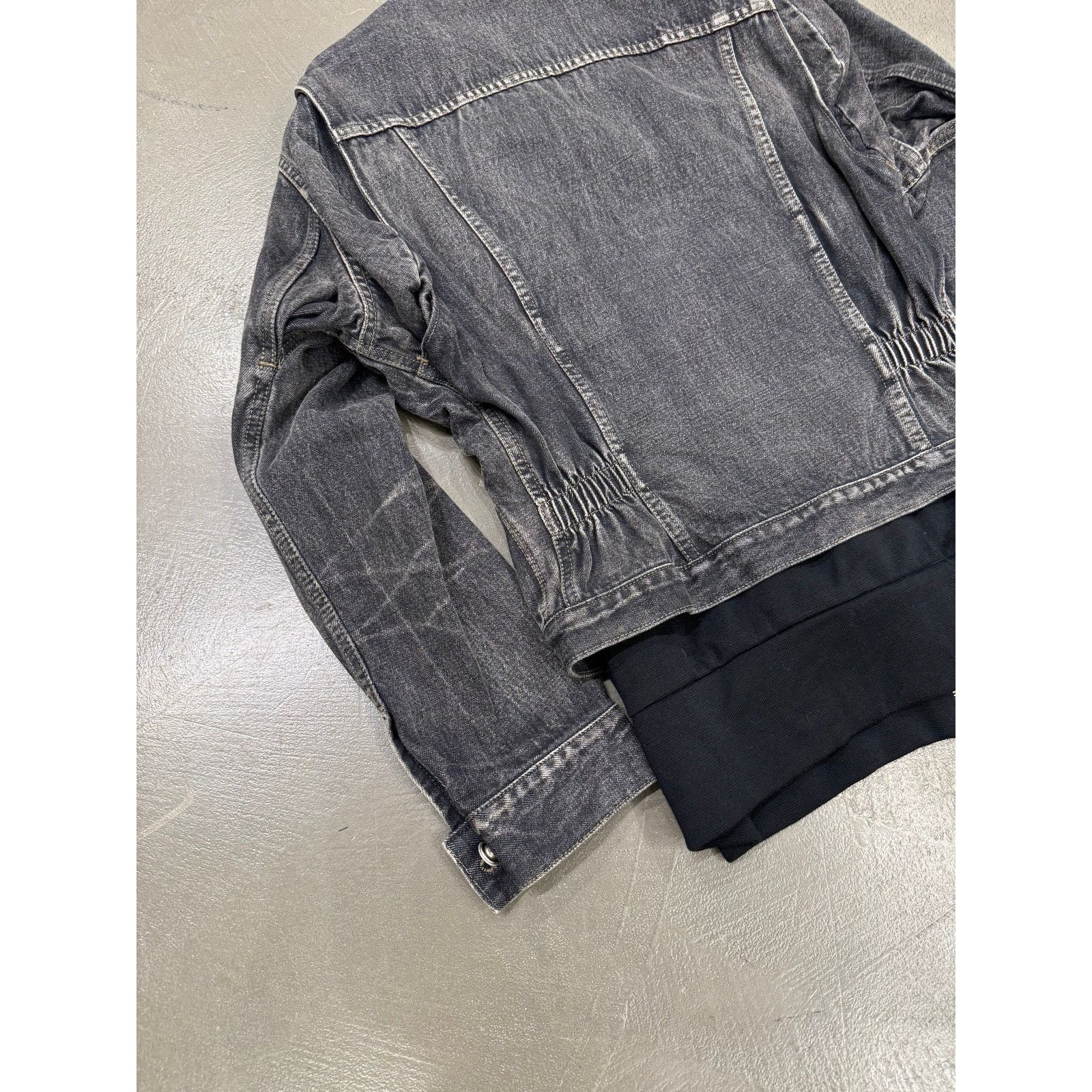 Yohji Yamamoto A/W 2002 Yohji Yamamoto runway deconstructed denim jacket Size M / US 6-8 / IT 42-44 - 5 Thumbnail
