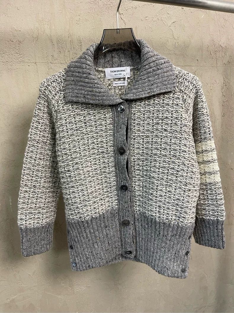 Thom Browne Thom Browne Gray four-striped wool horsehair cardigan sweat Size XS / US 0-2 / IT 36-38 - 4 Thumbnail