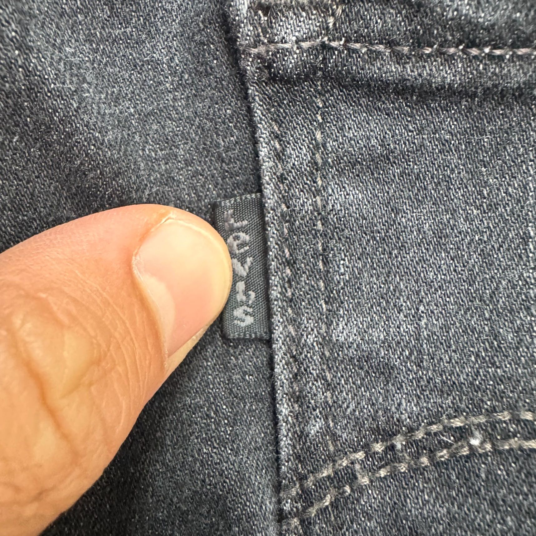 Levi's Levi's 311 Shaping Skinny Jeans Womens 27x30 Black Mid Rise Denim Stretch Size 27" / US 4 / IT 40 - 5 Thumbnail