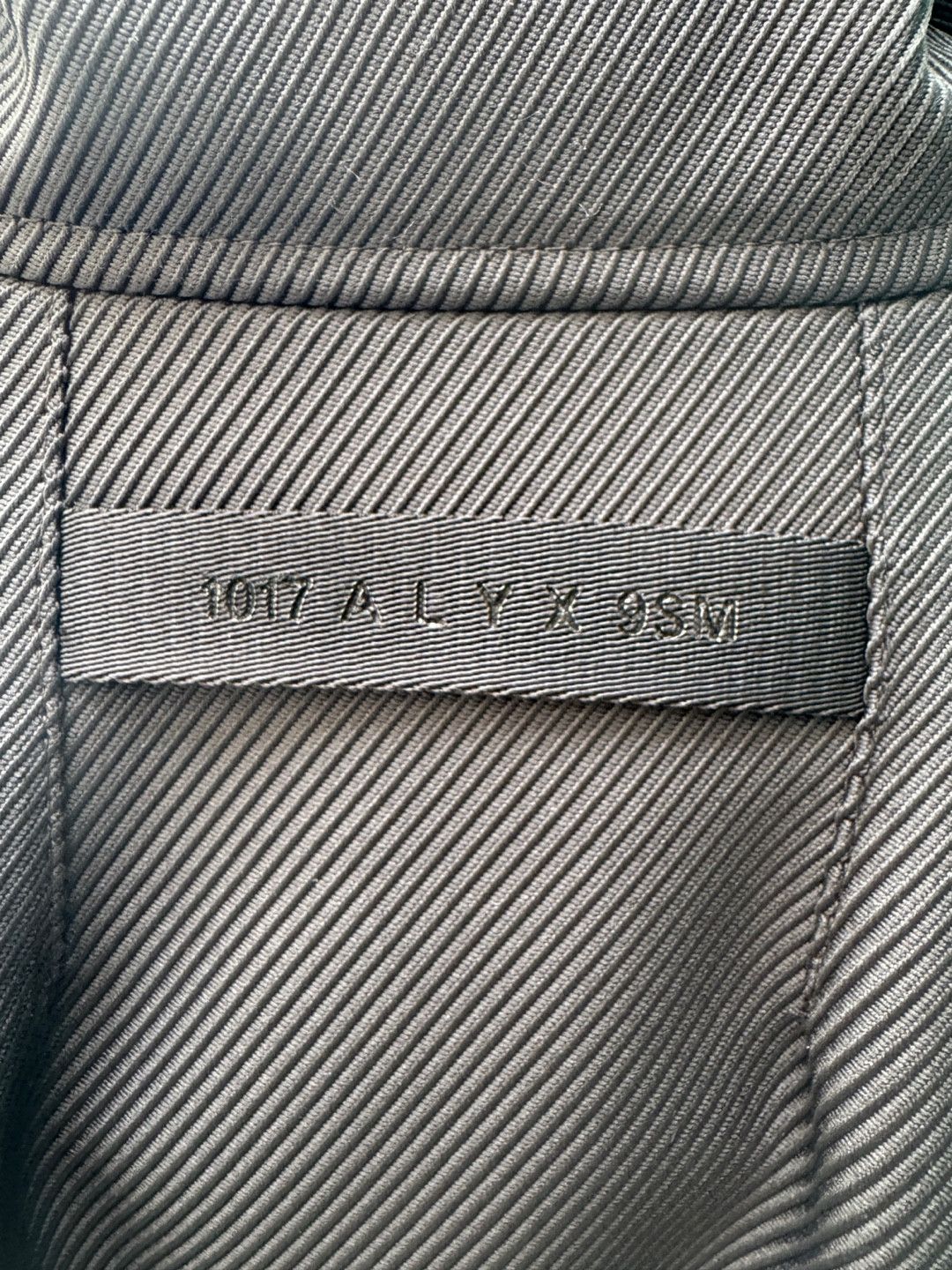 1017 ALYX 9SM 1017 ALYX 9SM Belted Zip-up Midi Oversized Coat Size US S / EU 44-46 / 1 - 13 Thumbnail
