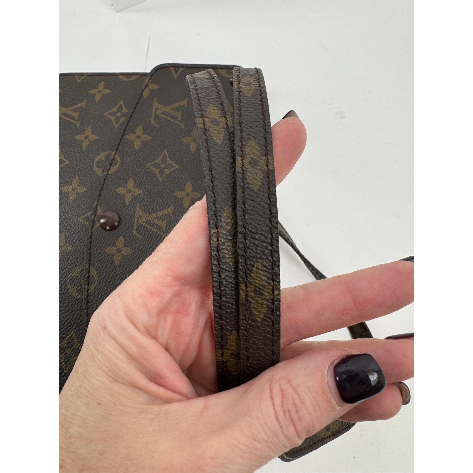 Louis Vuitton Louis Vuitton LV Pochette Double Rabat Thin Shoulder Bag Size ONE SIZE - 10 Thumbnail