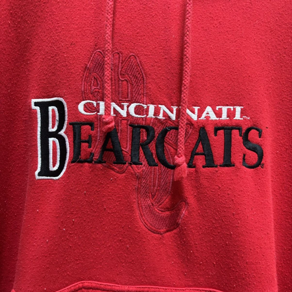 NCAA × Vintage $75 Vintage 90s University Of Cincinnati Hoodie Size US M / EU 48-50 / 2 - 2 Thumbnail
