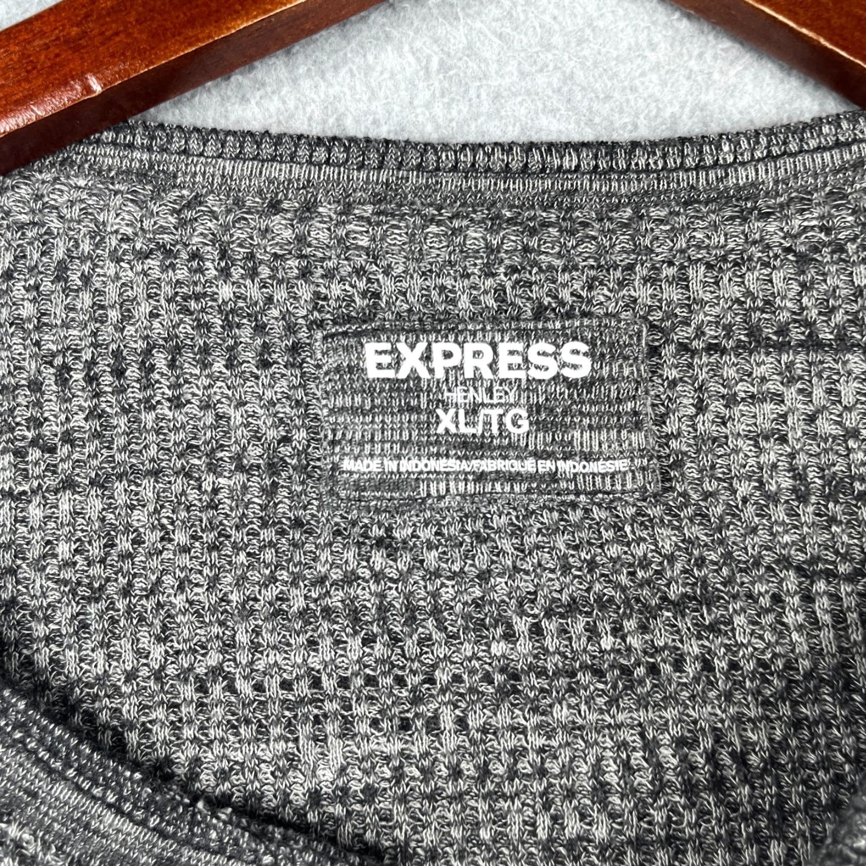 Express Express Shirt Mens XL Gray Henley Waffle Knit Long Sleeve Pullover Size US XL / EU 56 / 4 - 4 Thumbnail