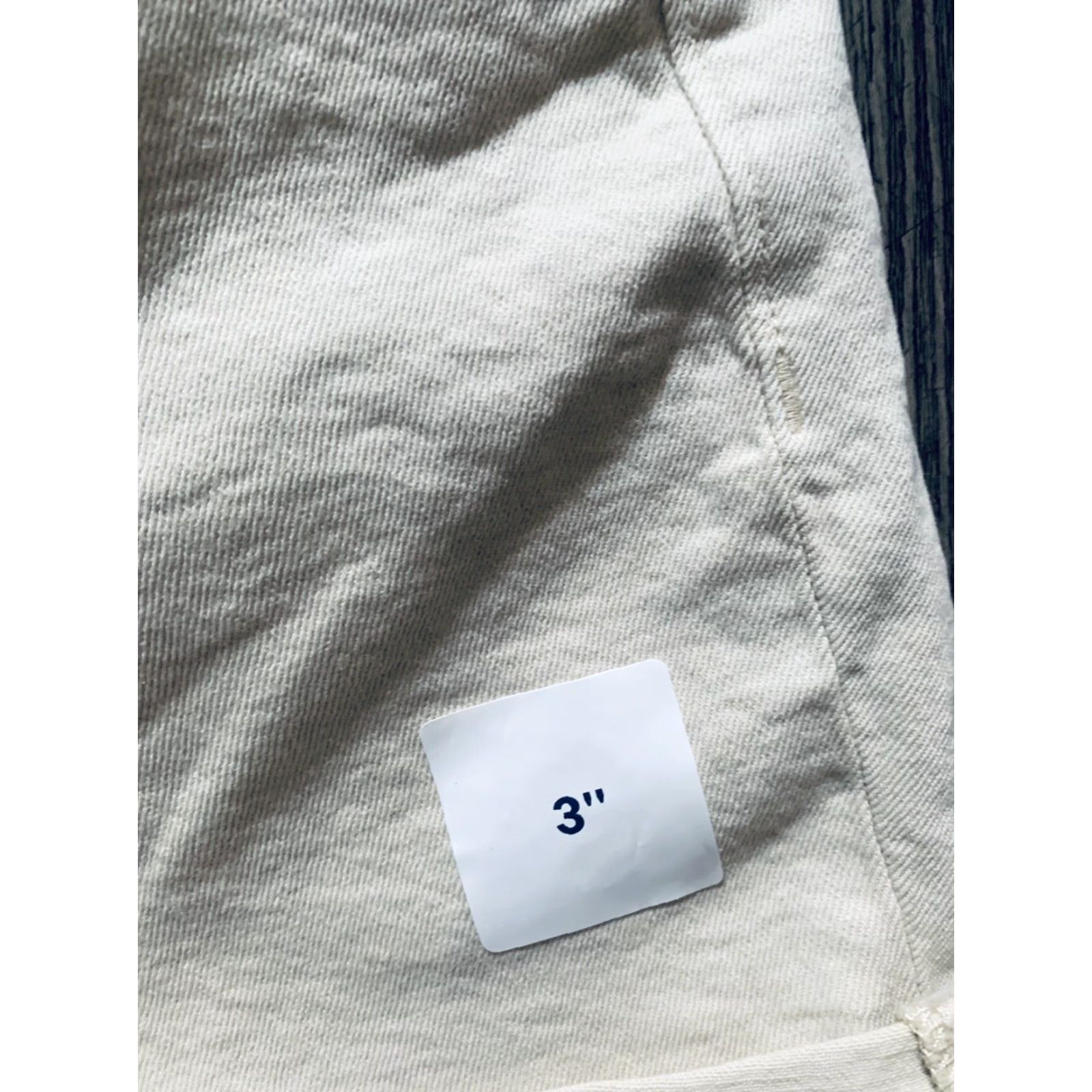 Old Navy Old Navy O.G. Short High Rise tan Jean Shorts Cuffed Size 8 NWT Womens Regular Denim 5-Pocket Mom Fit Holiday/Classic 3in Inseam Tan Size 30" / US 8 / IT 44 - 3 Thumbnail
