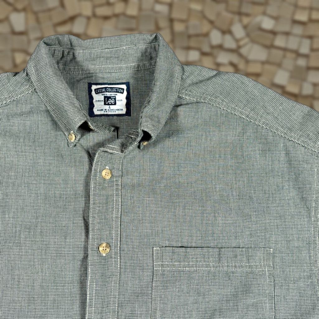 Lee VINTAGE Lee Shirt Adult LARGE Gray Black White Houndstooth Cotton Casual 90s Lee Shirt Category: Shirt Adult Large Gray Houndstooth 90s Mens Size US L / EU 52-54 / 3 - 1 Thumbnail