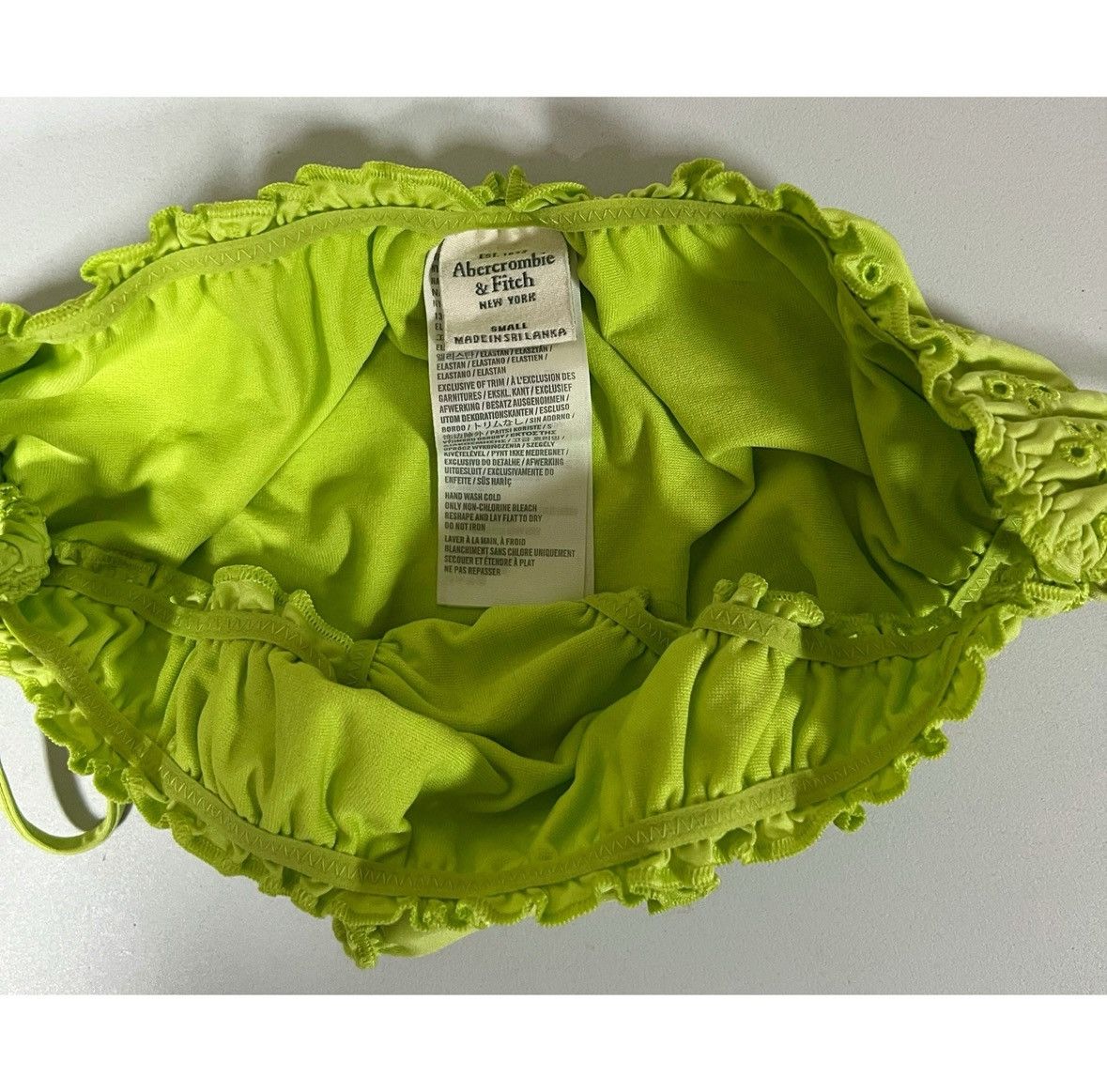 Abercrombie & Fitch × Vintage Green Ruched Bikini Bottoms Swimwear Bathing Suit Size S 💚✨ Size ONE SIZE - 3 Thumbnail