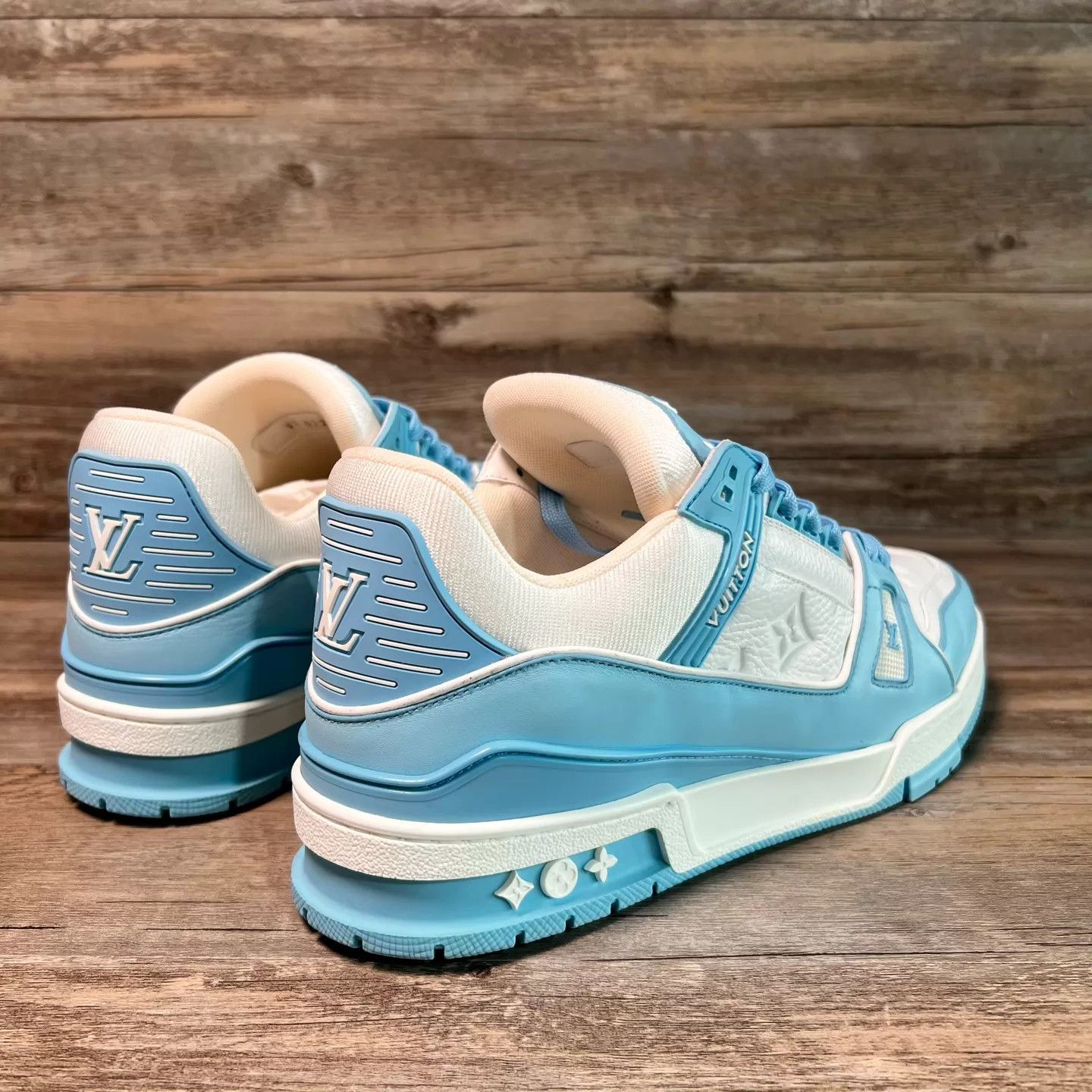 Louis Vuitton LV Trainer Sky Blue UK8 (42) Size US 9 / EU 42 - 3 Thumbnail