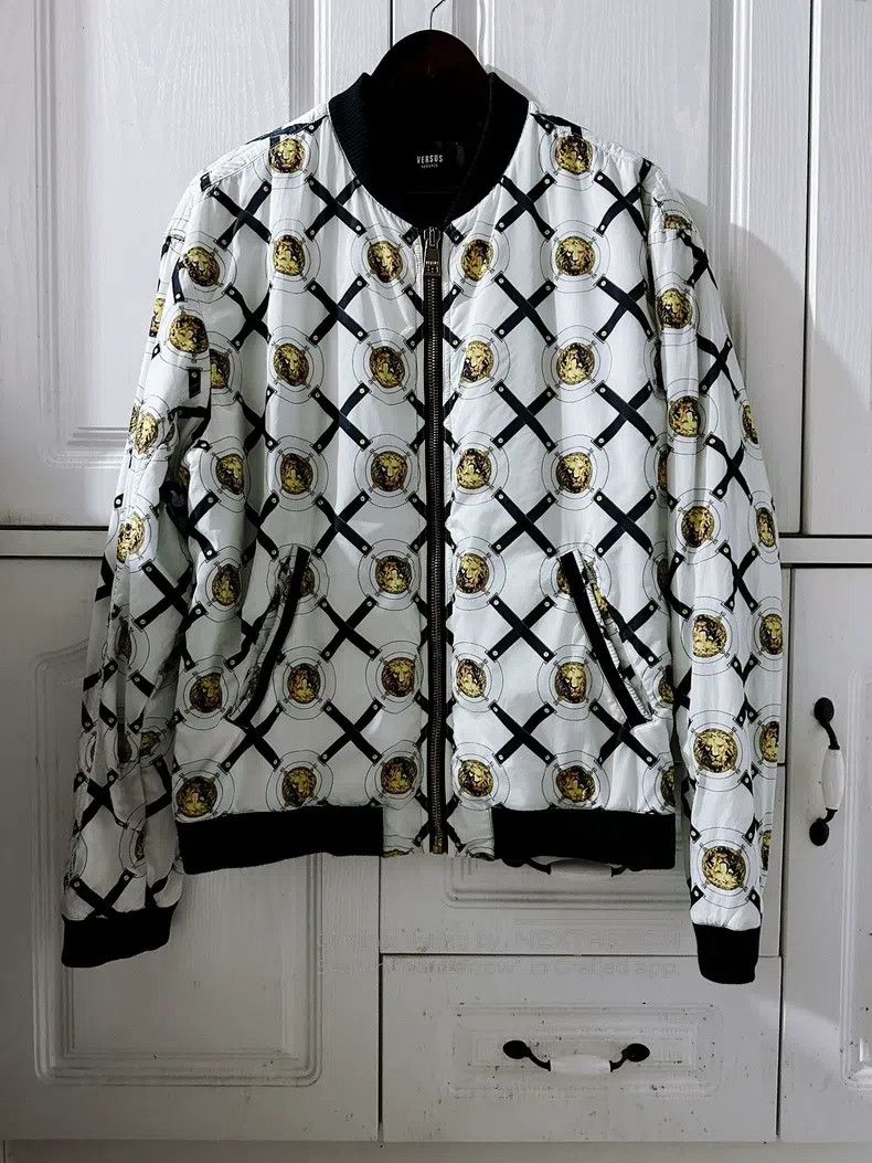 Versace Versace White flight jacket thick cotton jacket top Size US XL / EU 56 / 4 - 1 Thumbnail
