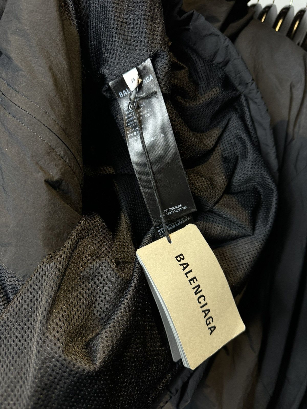 Balenciaga Balenciaga Unity Embroidered Logo Ski Jacket - Medium Size US M / EU 48-50 / 2 - 9 Thumbnail