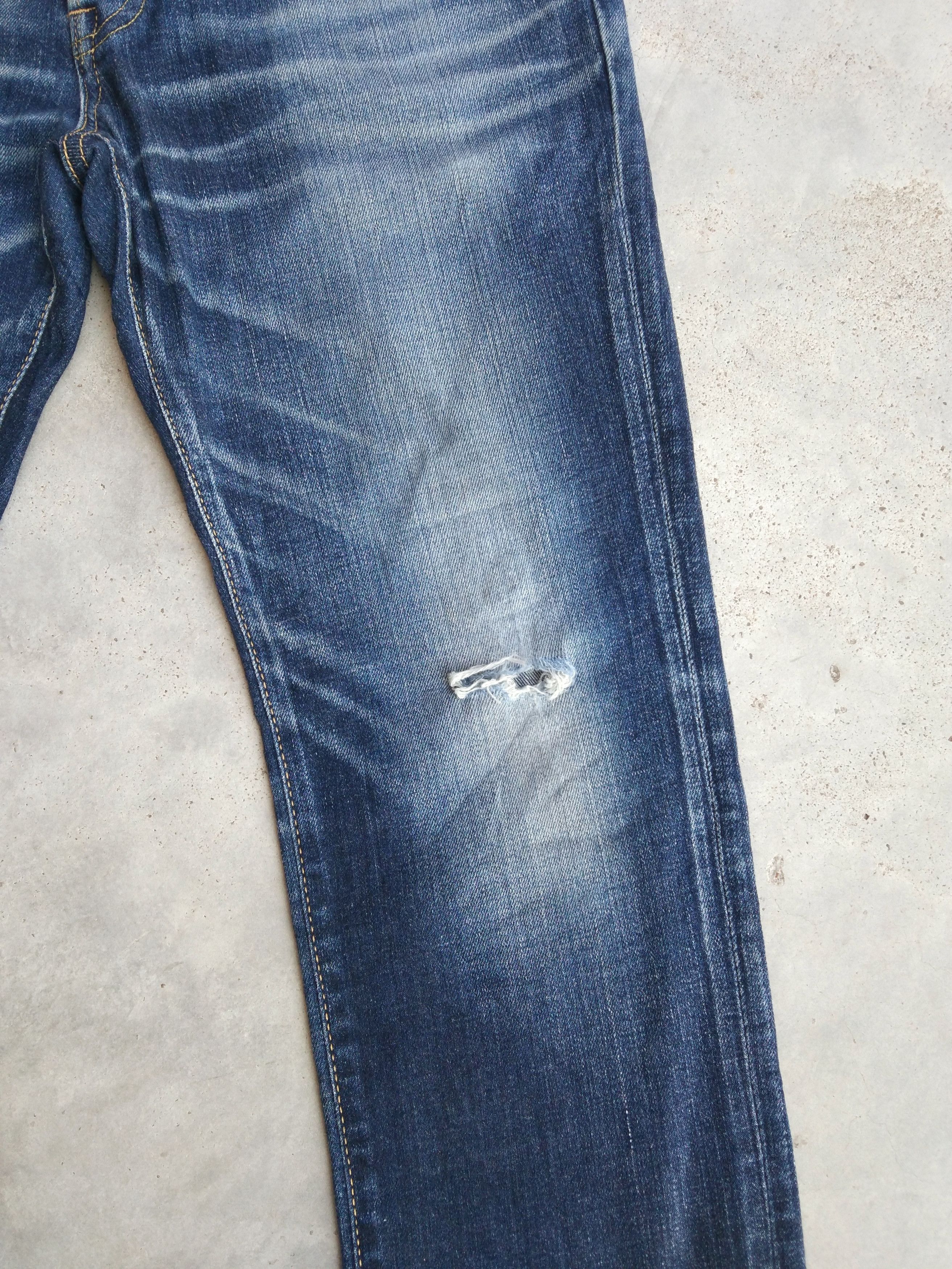 Japanese Brand Vintage Faded Blue Edwin Distressed Jeans 33x28.5 Size US 33 - 3 Thumbnail