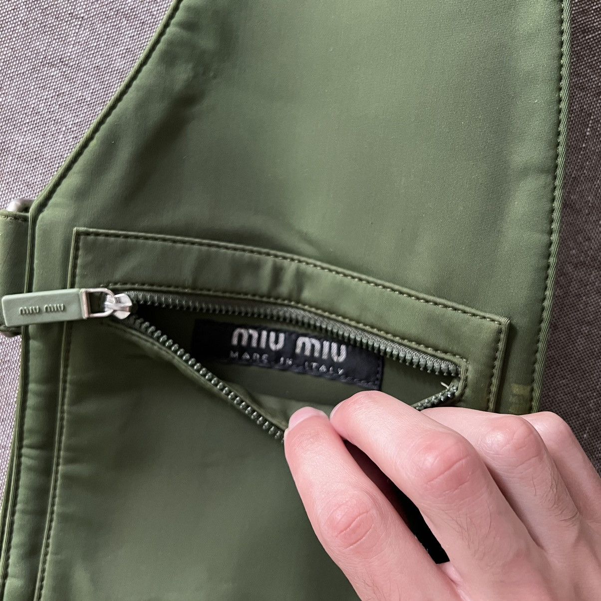 Miu Miu × Prada Miu Miu 1999 crossbody vest in green Size ONE SIZE - 4 Thumbnail