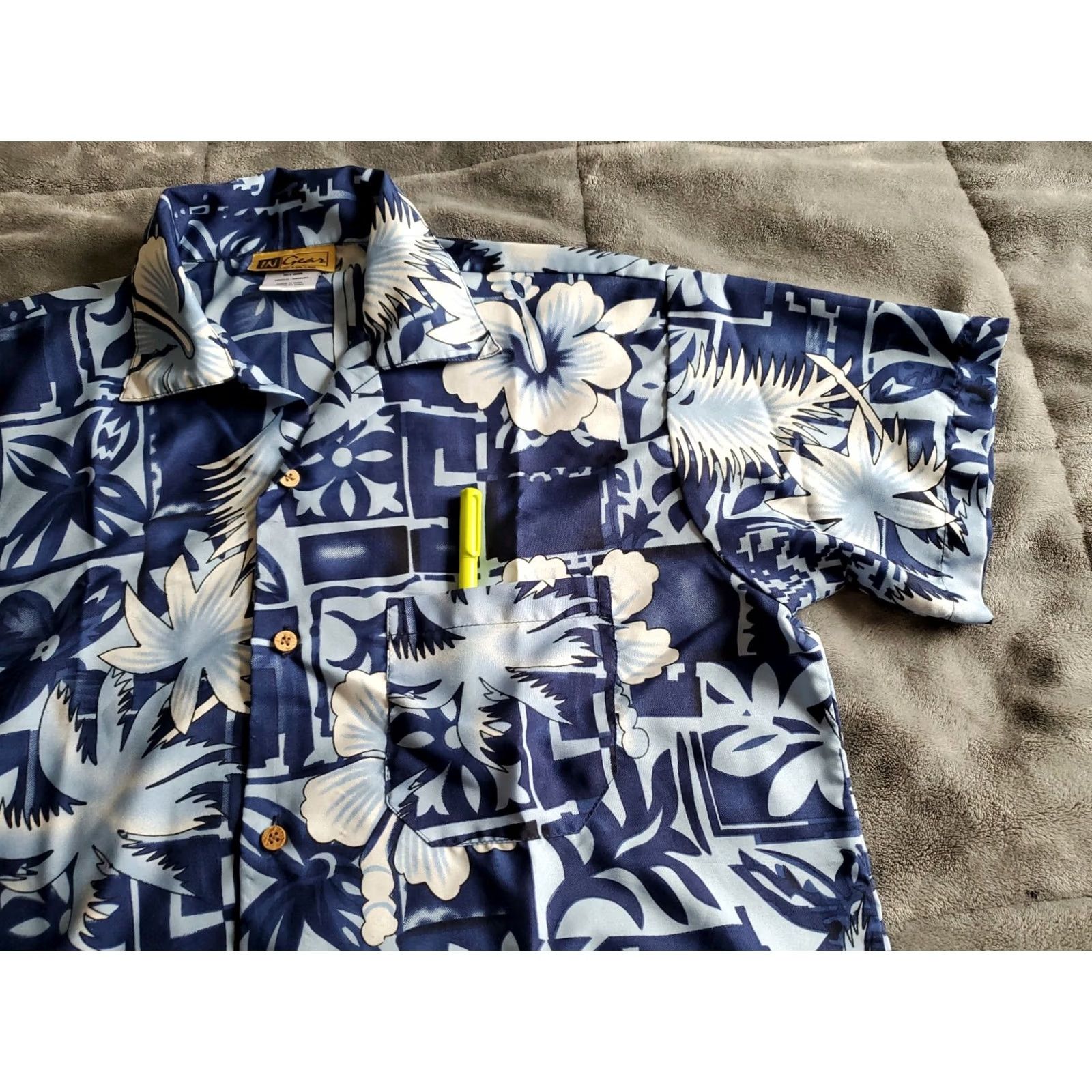 Vintage In-Gear Hawaiian Flowered Button-Up Shirt Short Sleeve M Blue Men's Size US M / EU 48-50 / 2 - 7 Thumbnail