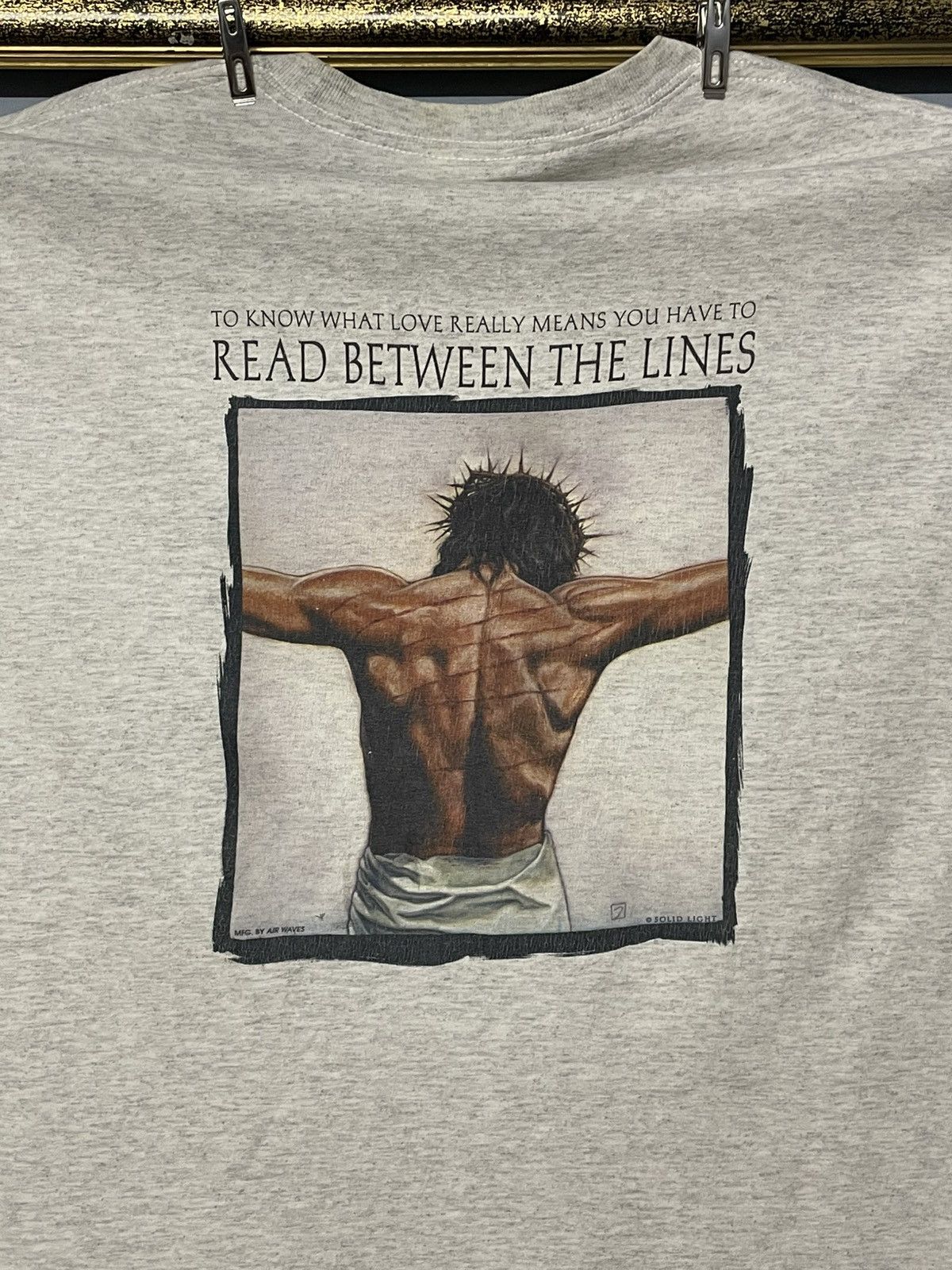 Vintage Vintage 90s Jesus ‘Read Between The Lines’ Sacrifice Tshirt Size US XL / EU 56 / 4 - 3 Thumbnail