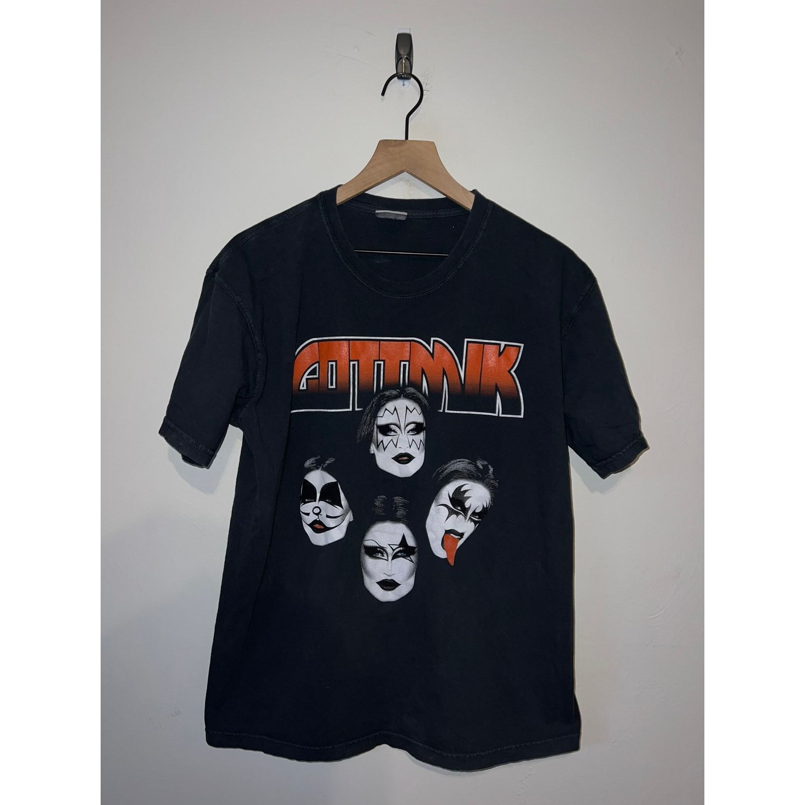 Comfort Colors Gottmik Shirt Tour Drag Performer Black Graphic Tee L Large Size US L / EU 52-54 / 3 - 1 Thumbnail