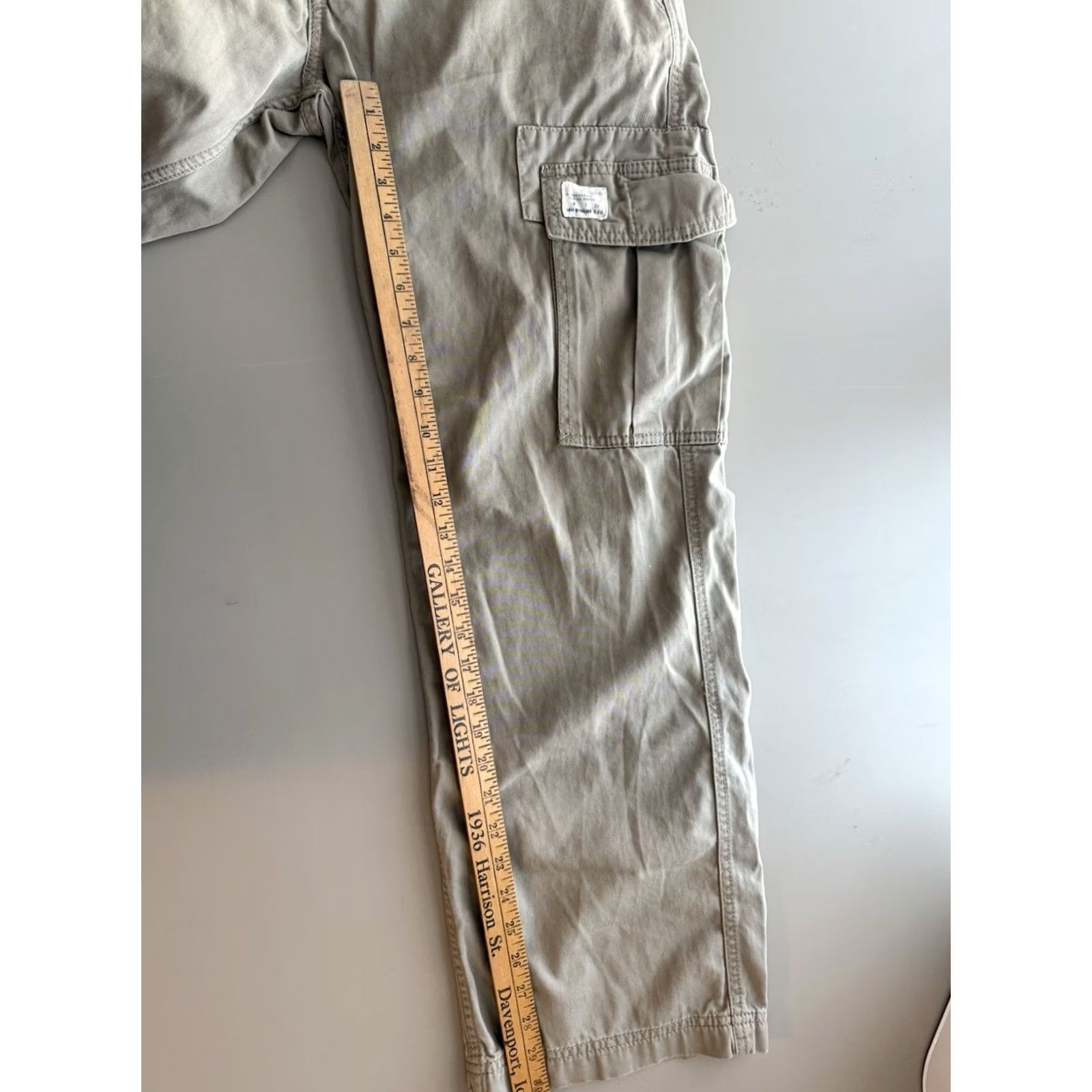 Levi's VTG Levi's Cargo Pants Mens 32x32 Tan Khaki Loose Straight Workwear Utility Pants Size US 32 / EU 48 - 8 Thumbnail