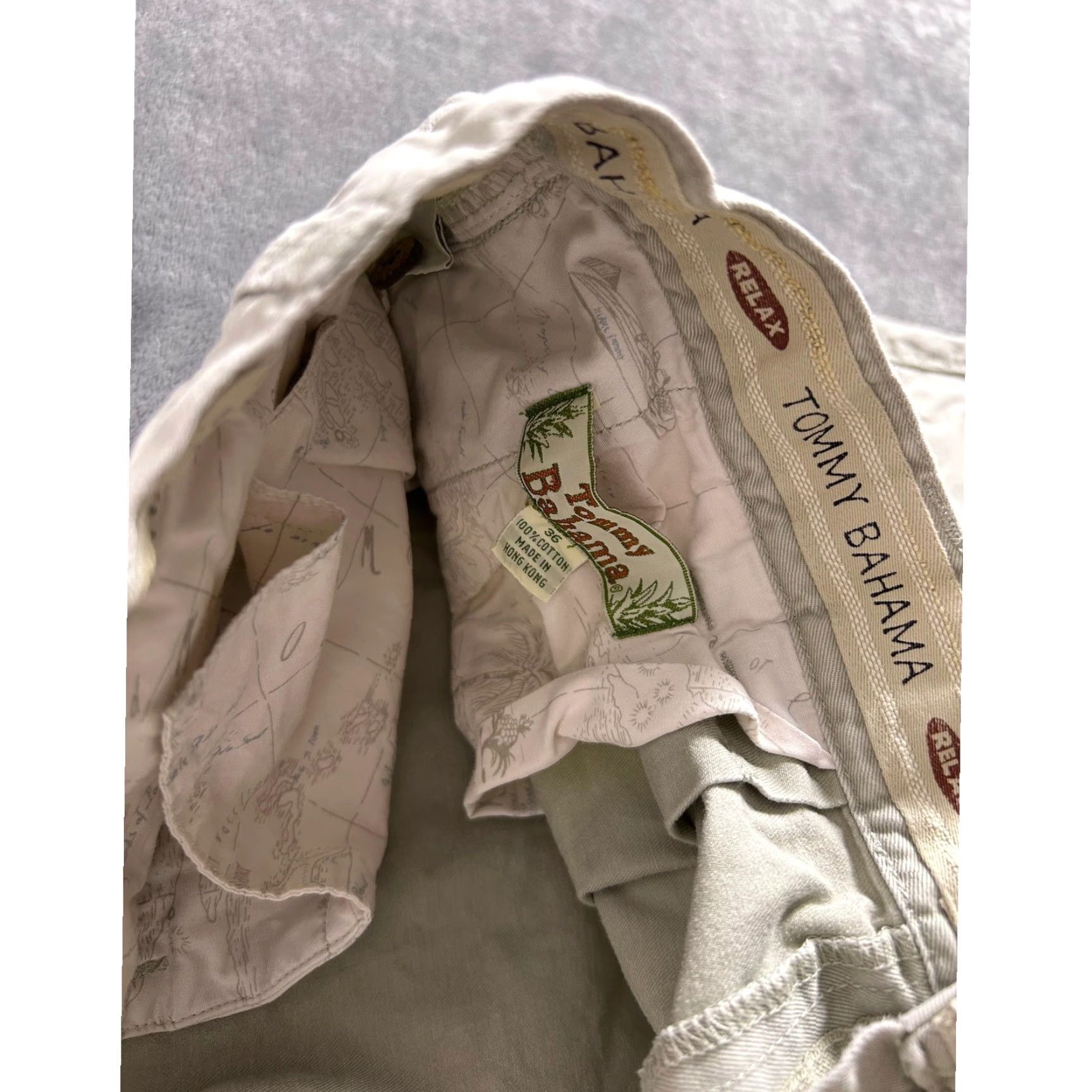 Tommy Bahama Tommy Bahama Shorts Mens Pleated Relaxed Fit Cotton Khaki Beige 35 Casual Chino Pocket Slah? Size US 35 - 4 Thumbnail