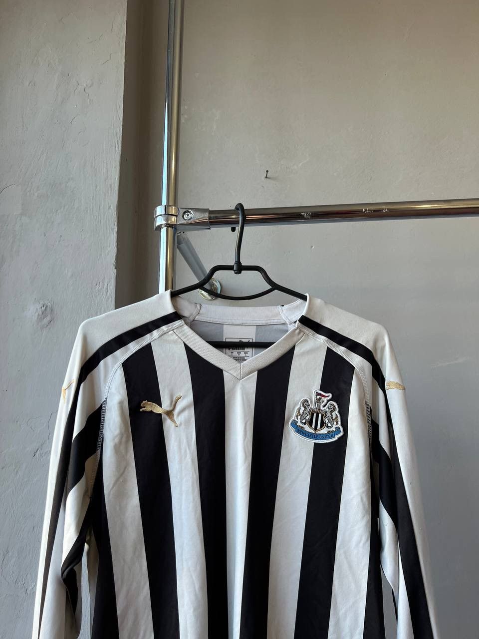 Puma 2018/19 NEWCASTLE UNITED #11 PUMA HOME SOCEER FOOTBALL SHIRT Size US L / EU 52-54 / 3 - 4 Thumbnail