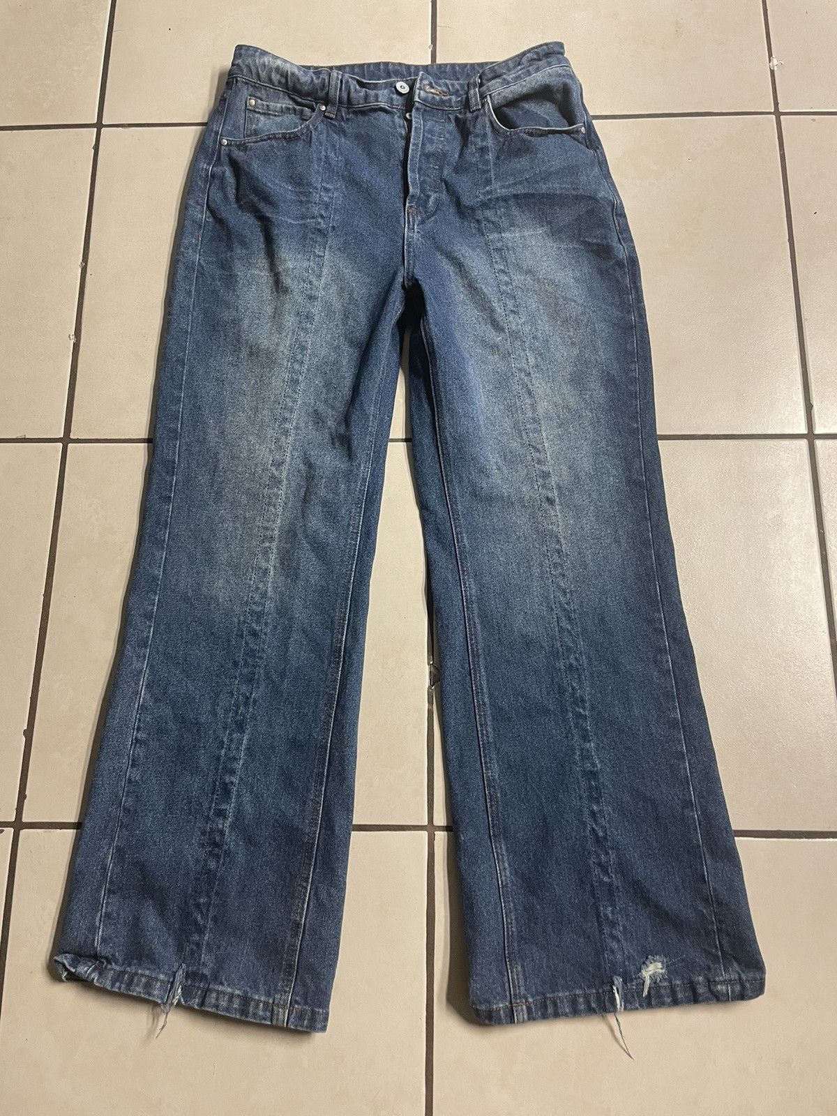 Japanese Brand Vintage Y2K Flared Denim Jeans Size US 31 - 1 Thumbnail