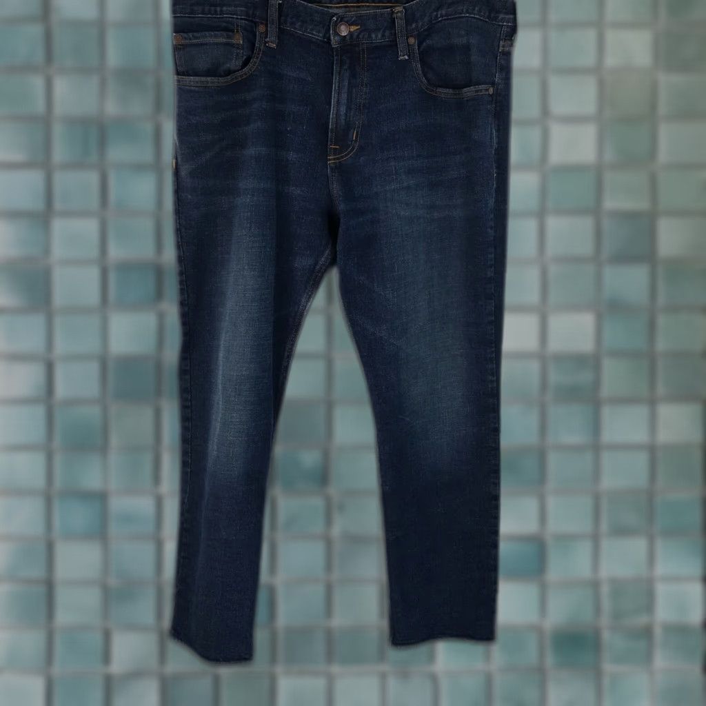Old Navy Old Navy Mens Jeans Slim Dark Blue Denim 38x30 Regular Size Jeans Adult Men Blue 5-Pocket Pants Vintage? No Size US 40 / EU 56 - 1 Thumbnail