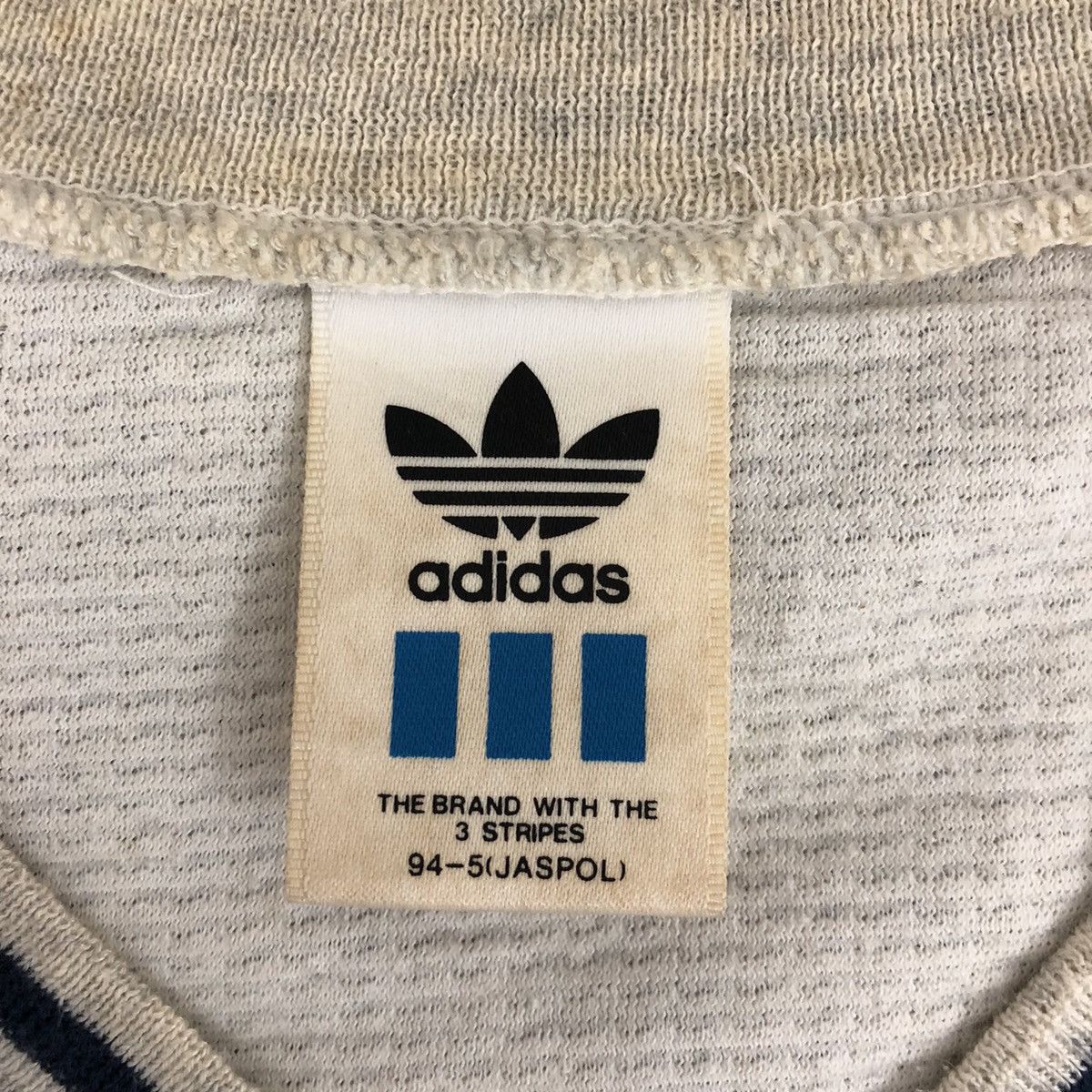 Adidas ADIDAS 90s Adidas Trefoil V-Neck Knit Sweatshirt Size US L / EU 52-54 / 3 - 7 Thumbnail