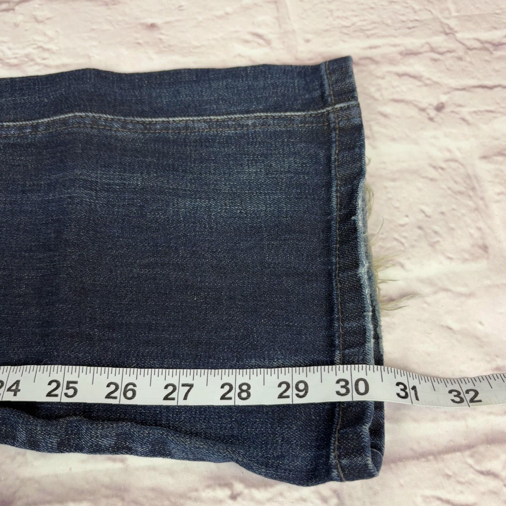 Madewell Madewell Jeans Womens 28W x 30L Medium Wash Low Rise Straight Stretch Denim Shirt? Size 28" / US 6 / IT 42 - 7 Thumbnail