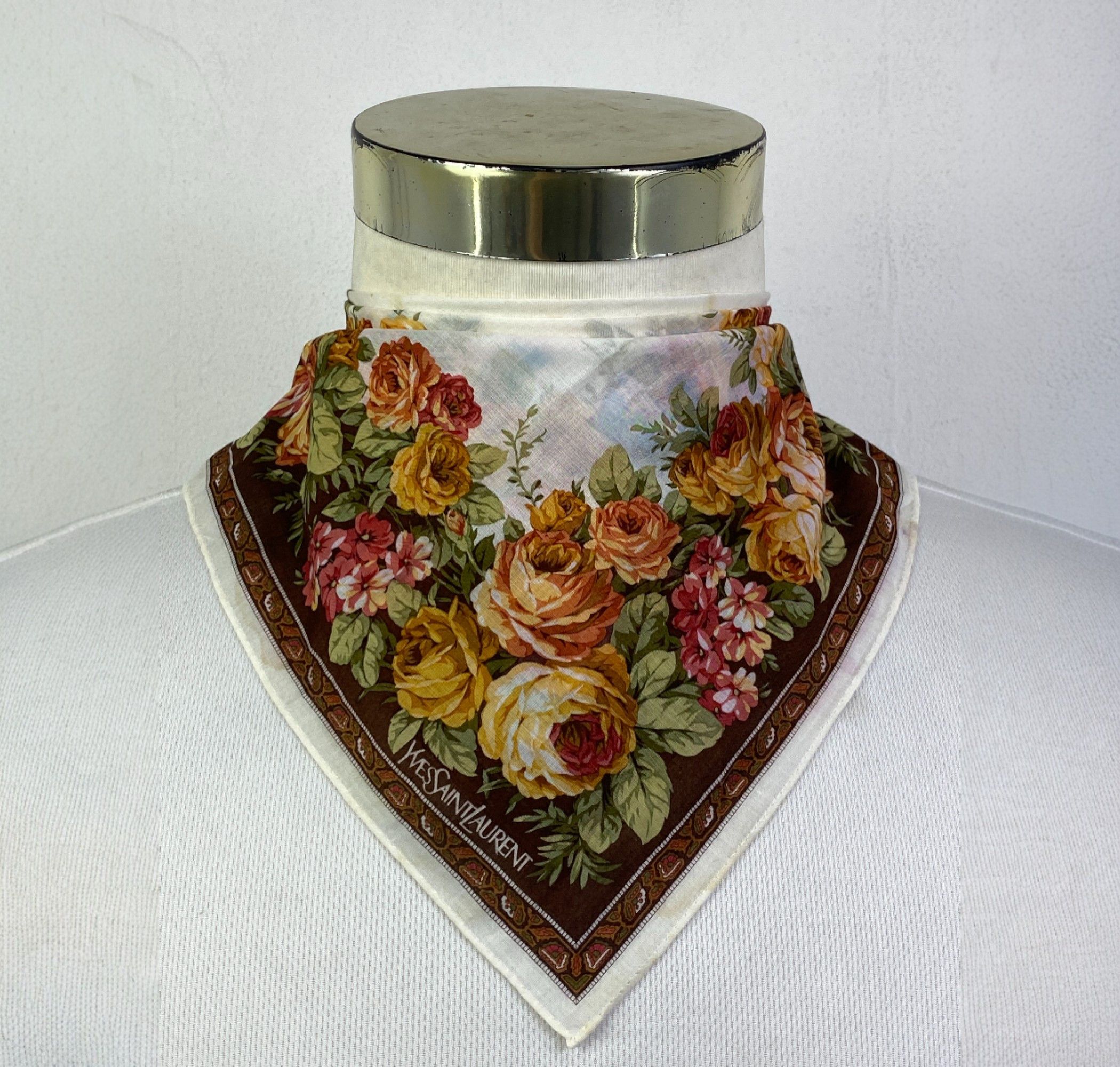 Yves Saint Laurent Yves Saint Laurent Handkerchief / Neckerchief HKC1010 Size ONE SIZE - 1 Thumbnail