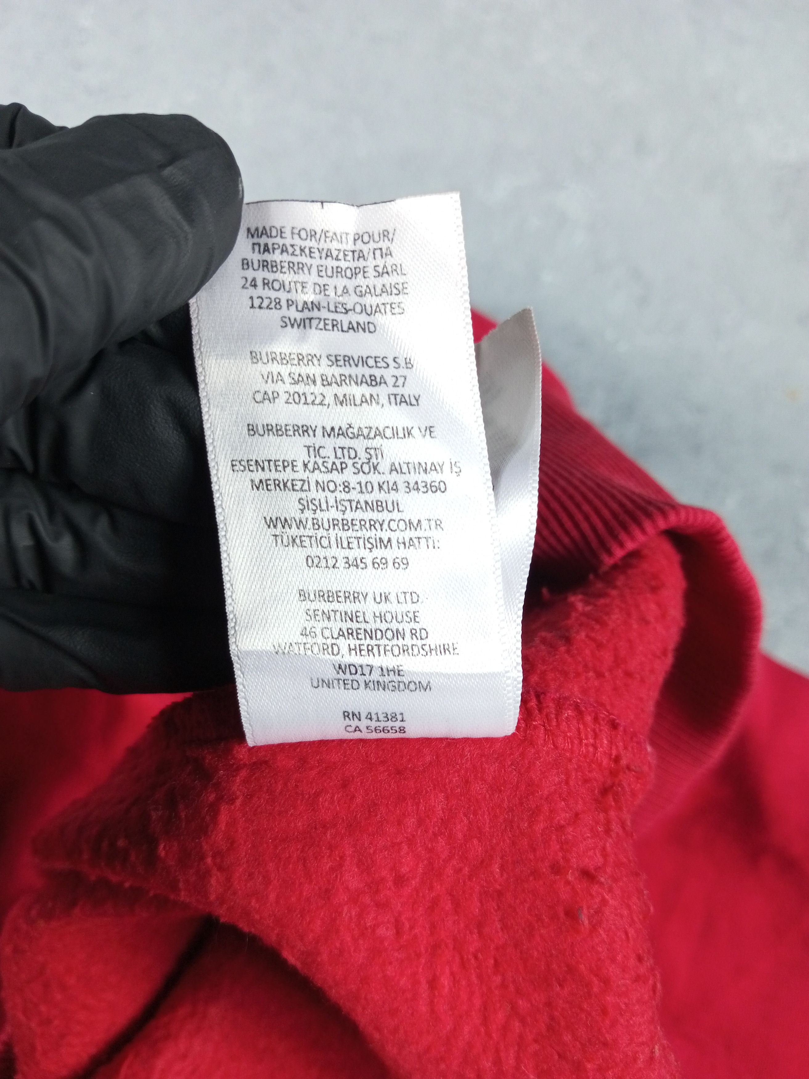 Burberry Vintage Faded Red Burberry Sweater Size US XXL / EU 58 / 5 - 12 Thumbnail