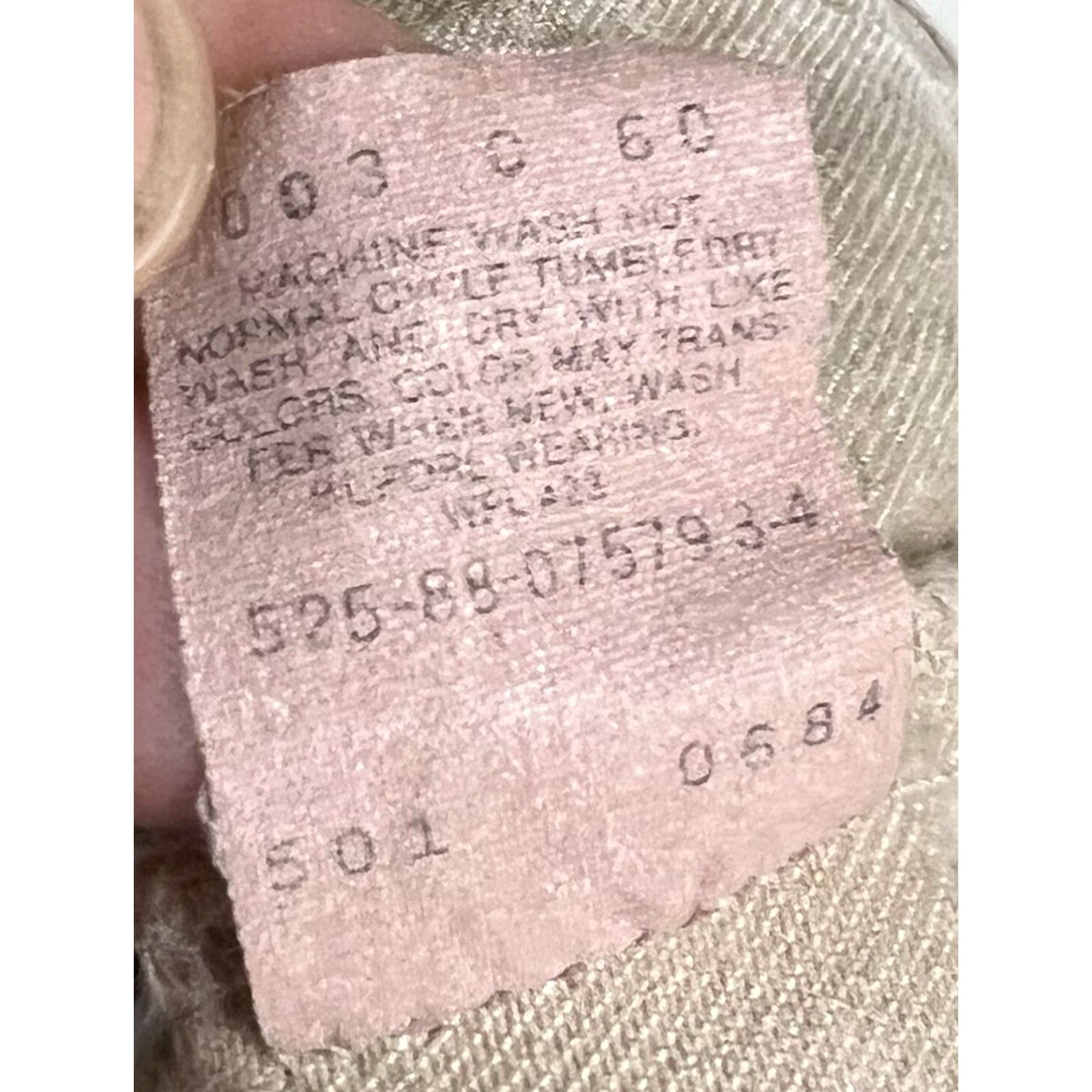 Levi's VINTAGE Levi’s 501 Jeans Denim 36 Regular USA Mens Size 36x34 Button Closure Cotton Straight Gold Inseam 34 Model Levi's 501 Size US 36 / EU 52 - 6 Thumbnail