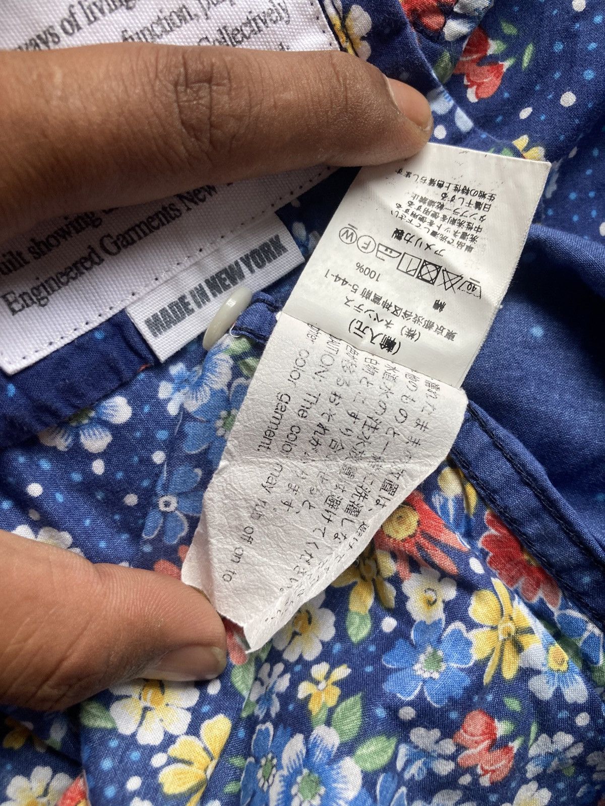 Engineered Garments Engineered Garments Floral Motif Print Blue Buttons Ups Size M / US 6-8 / IT 42-44 - 15 Thumbnail