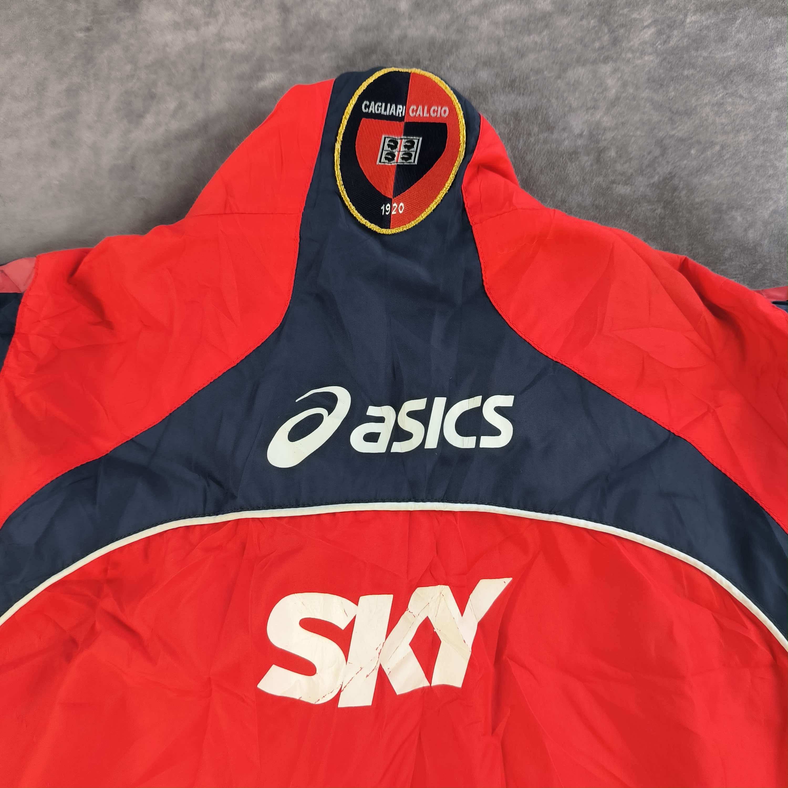 Asics Cagliari 2005-07 Asics football track top size M Size US M / EU 48-50 / 2 - 9 Thumbnail