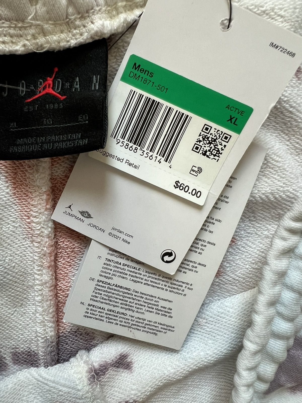 Nike Nike Air Jordan DNA Freeze Out Fleece Shorts Tie Dye Size US 32 / EU 48 - 7 Thumbnail