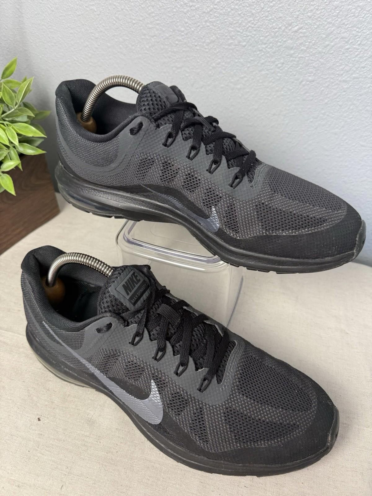 Nike Air Max Dynasty Shoes Black Gray Athletic Mens