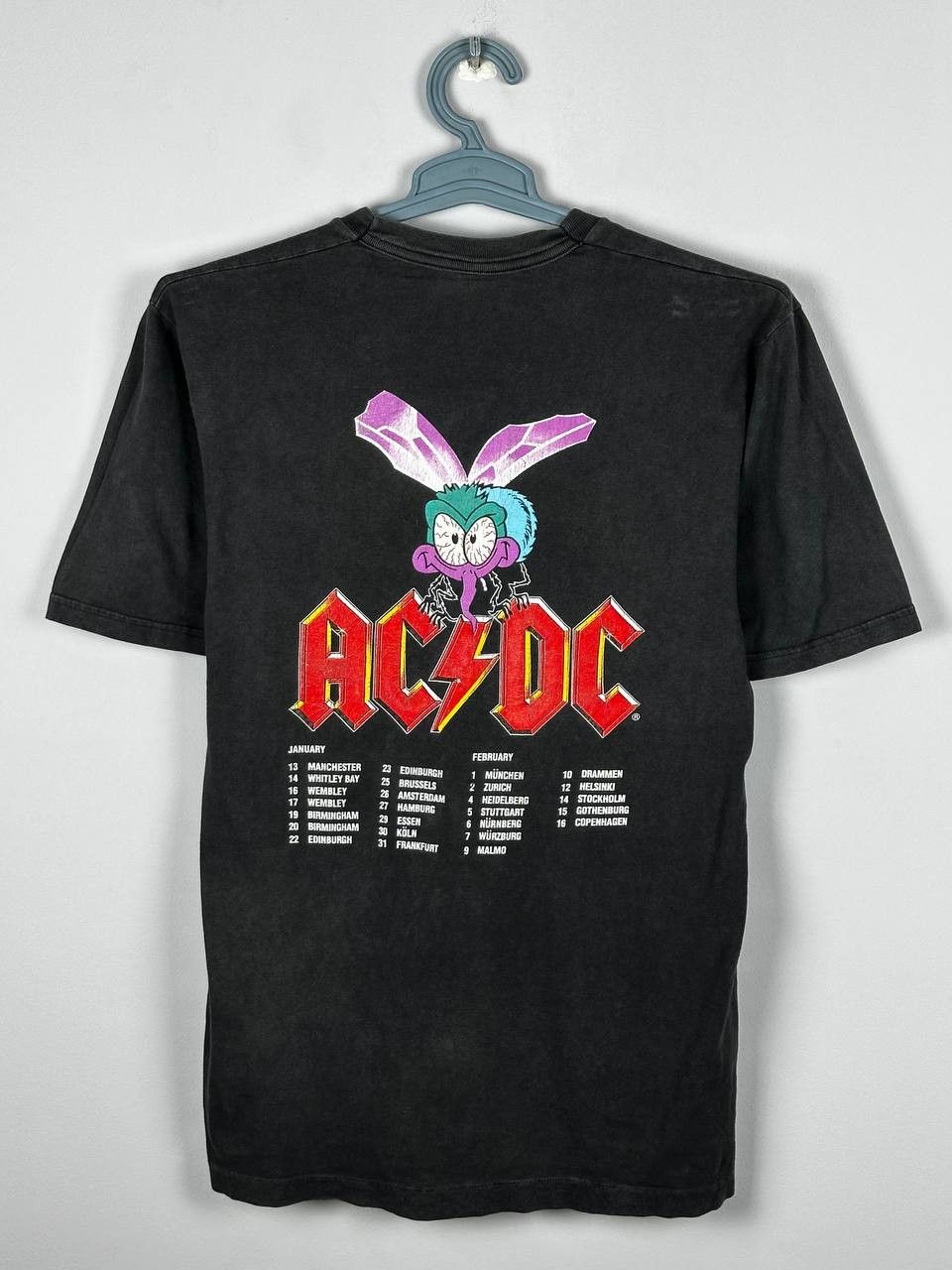 Band Tees AC/DC Fly on the Wall 1985 Tour Faded Rock Band T Shirt Size US L / EU 52-54 / 3 - 10 Thumbnail