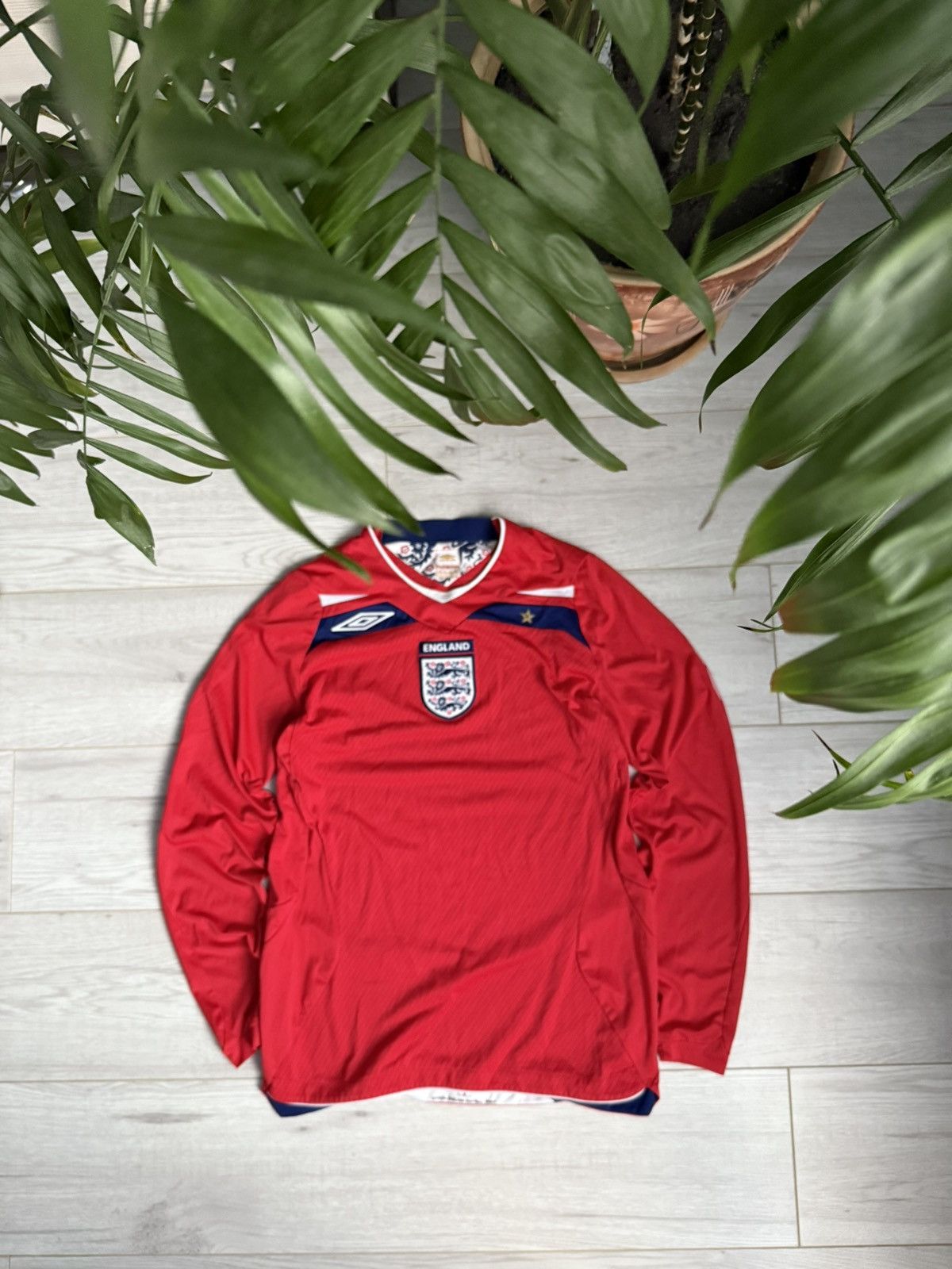 Umbro Vintage Umbro soccer jersey England 2008 shirt long sleeve Size US S / EU 44-46 / 1 - 1 Thumbnail