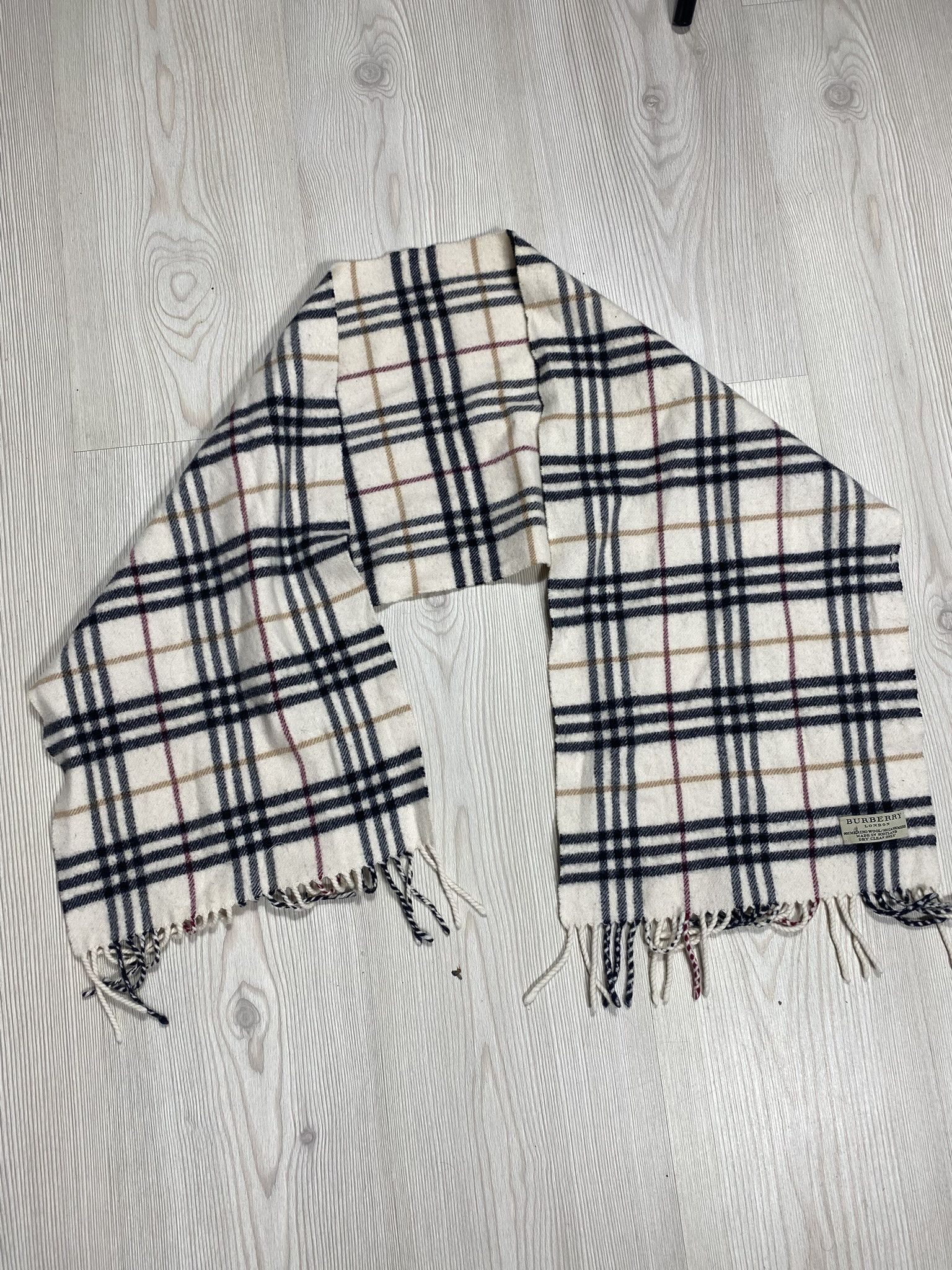 Burberry London Scarf Nova Check - 90% Wool 10% Cashmere