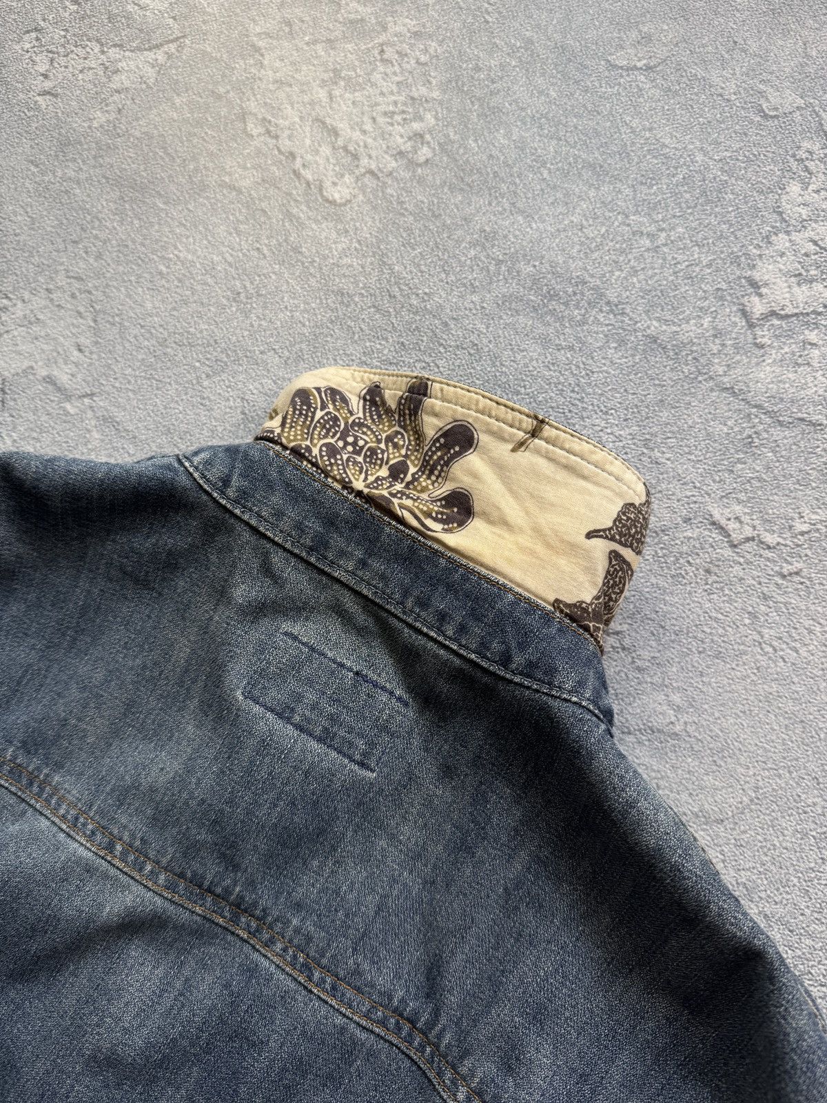 Dolce & Gabbana Vintage Dolce Gabbana Denim Jacket Destrised 90s Y2K Size US L / EU 52-54 / 3 - 15 Thumbnail