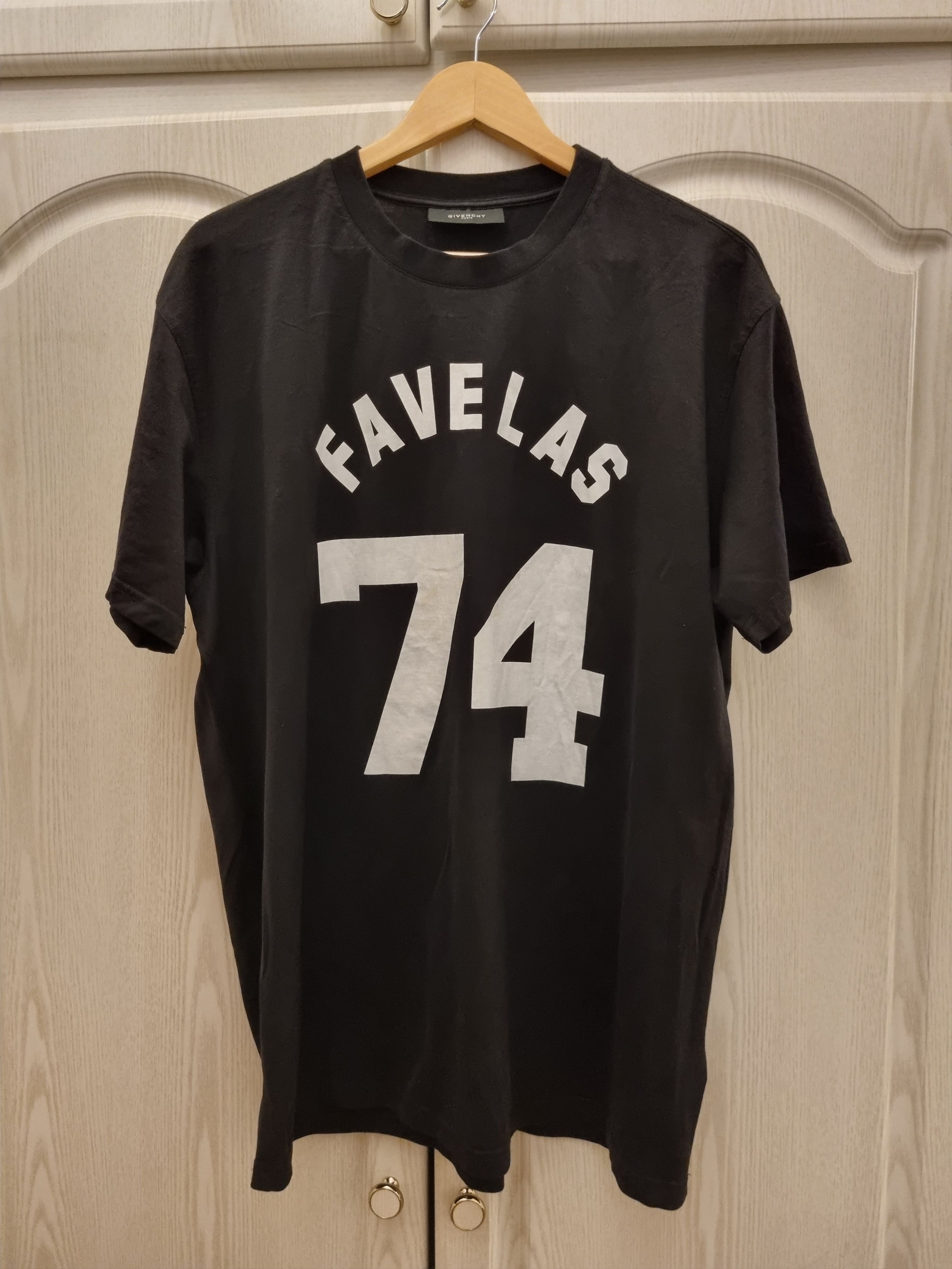 Givenchy 74 t shirt hotsell