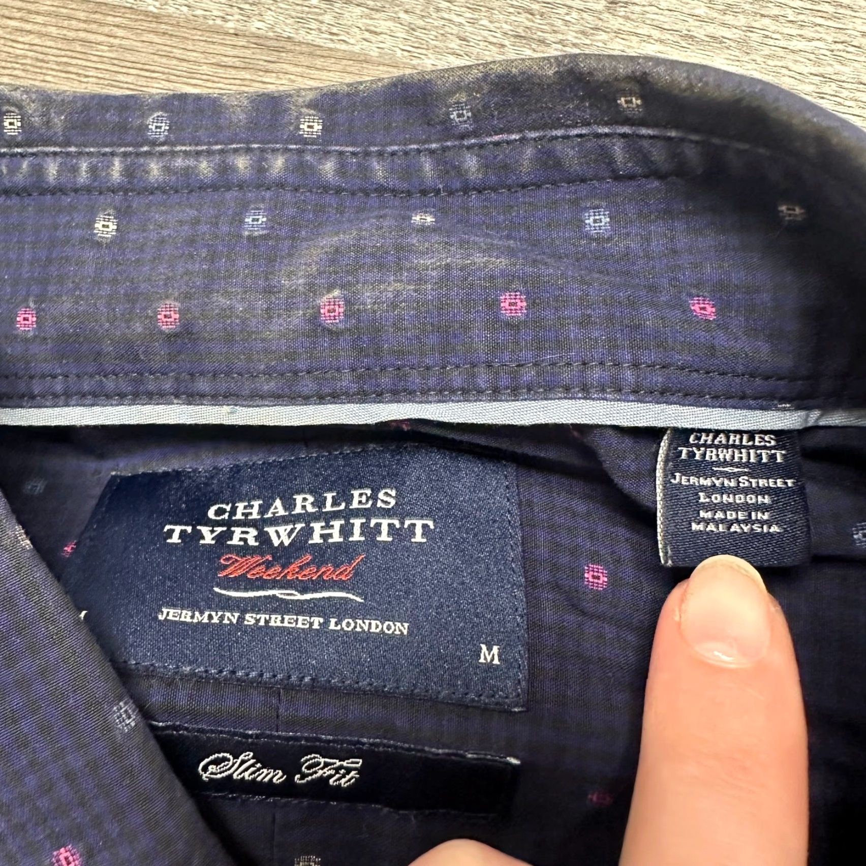 Charles Tyrwhitt Charles Tyrwhitt Weekend Navy Blue Mens M Slim Fit Long Sleeve Button Up Shirt Size US M / EU 48-50 / 2 - 4 Thumbnail