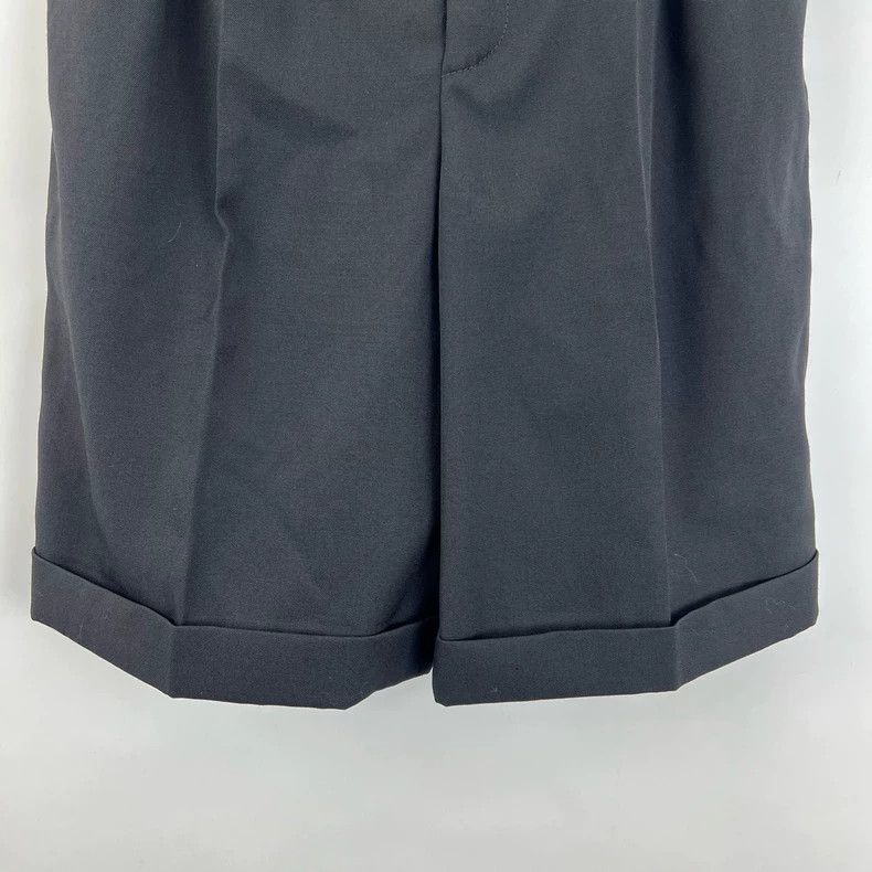 Saint Laurent Paris Saint Laurent ParisBlack cuffed suit shorts 2504-Nextarrow Size 35" - 6 Thumbnail