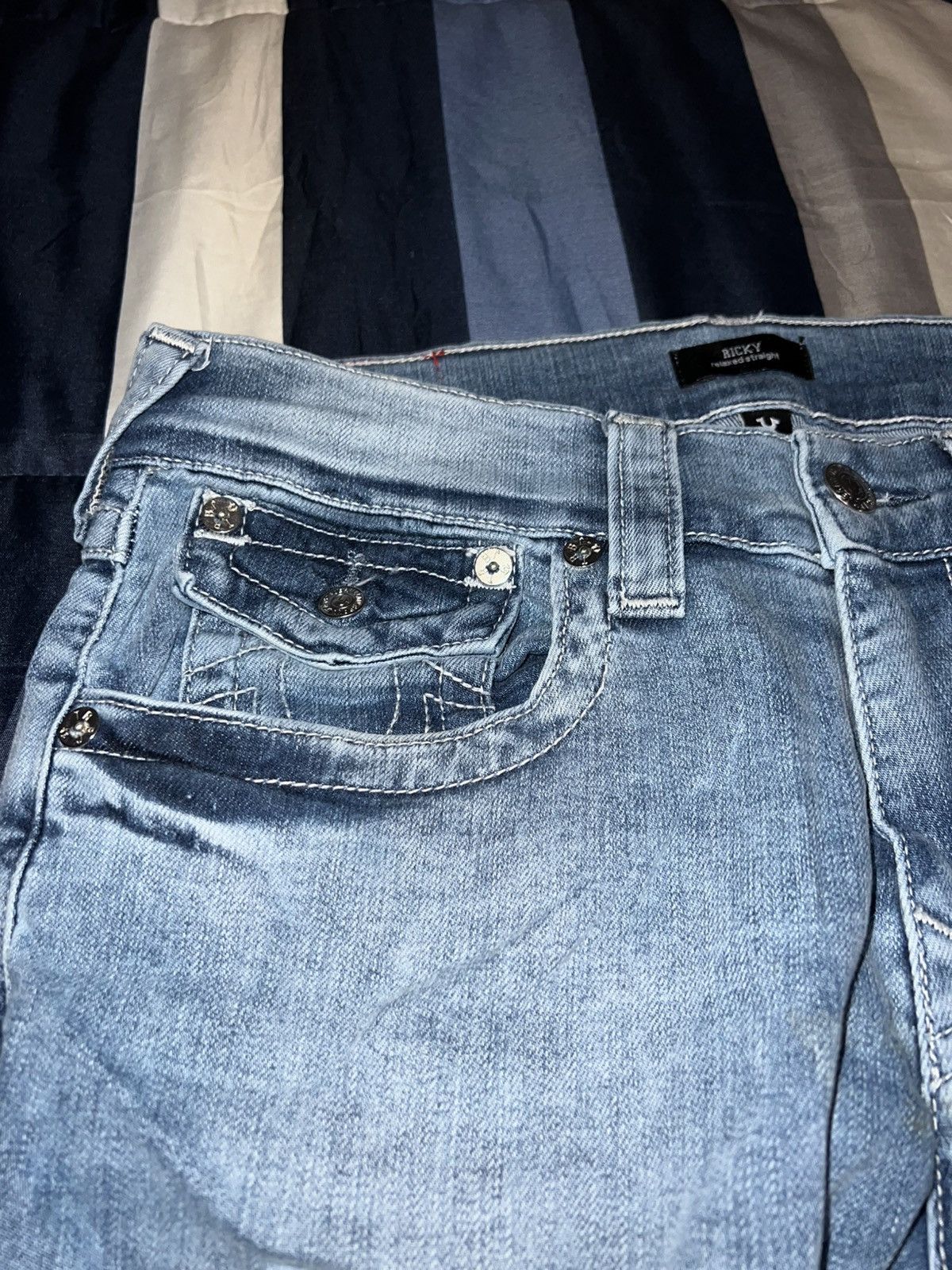 True Religion True Religion Ricky Relaxed Straight Jeans Size US 30 / EU 46 - 3 Thumbnail