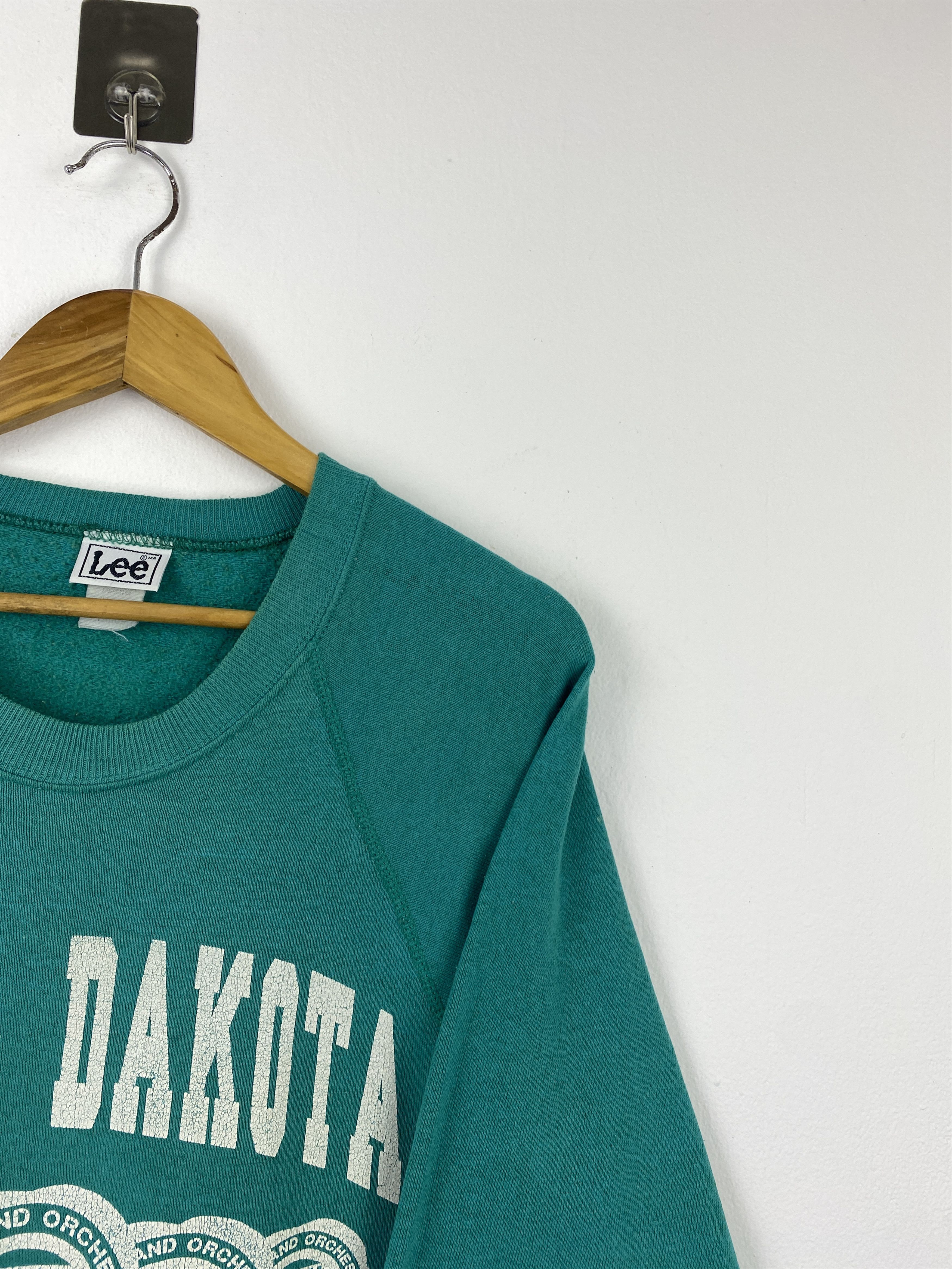 Lee Vintage 90s Lee South Dakota All State Sweatshirt SH0440 Size US L / EU 52-54 / 3 - 7 Thumbnail
