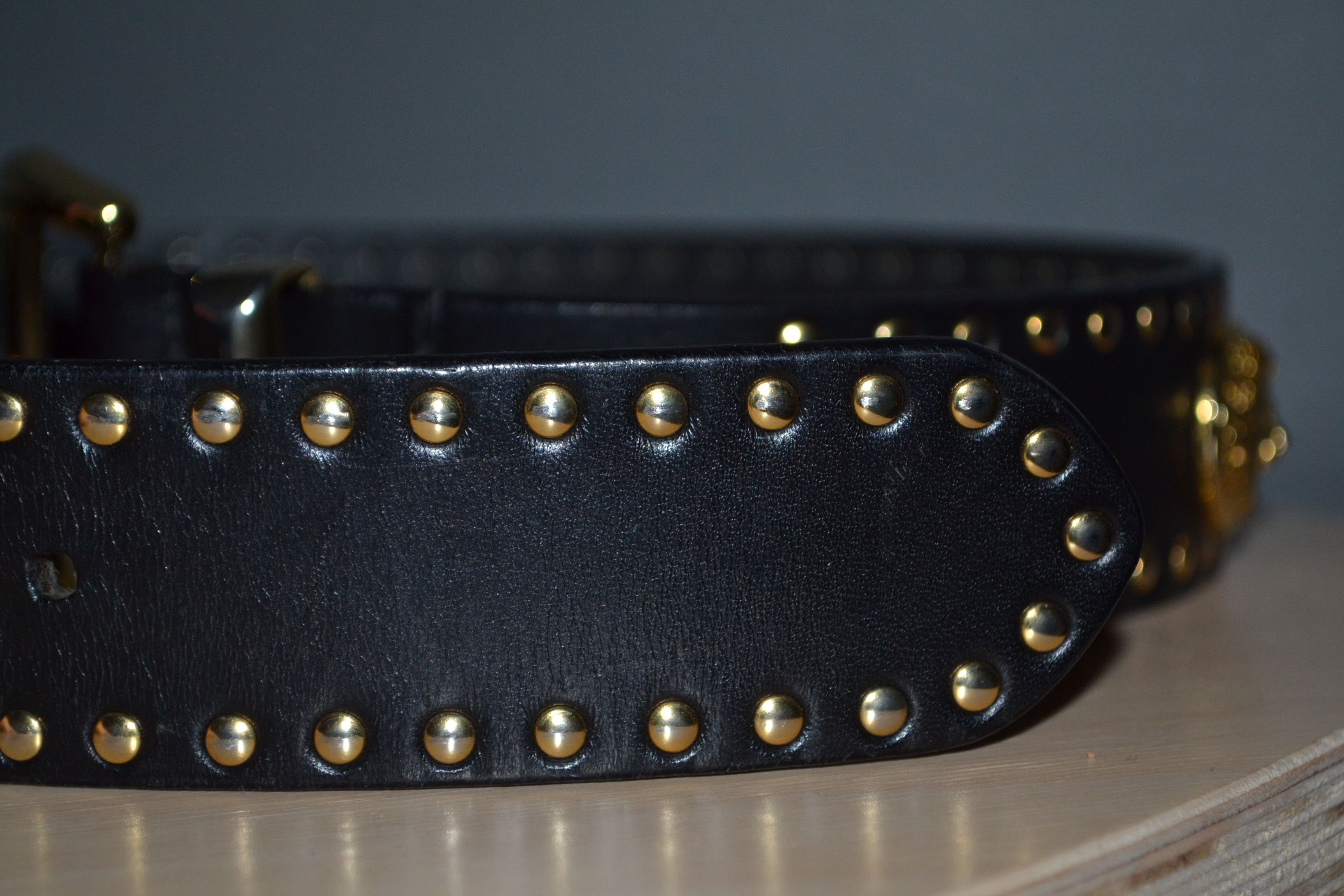 Versace × Versus Versace × Vintage Versace Gianni Versus Vintage Belt Lion Stud Leather 65/26 Size ONE SIZE - 8 Thumbnail