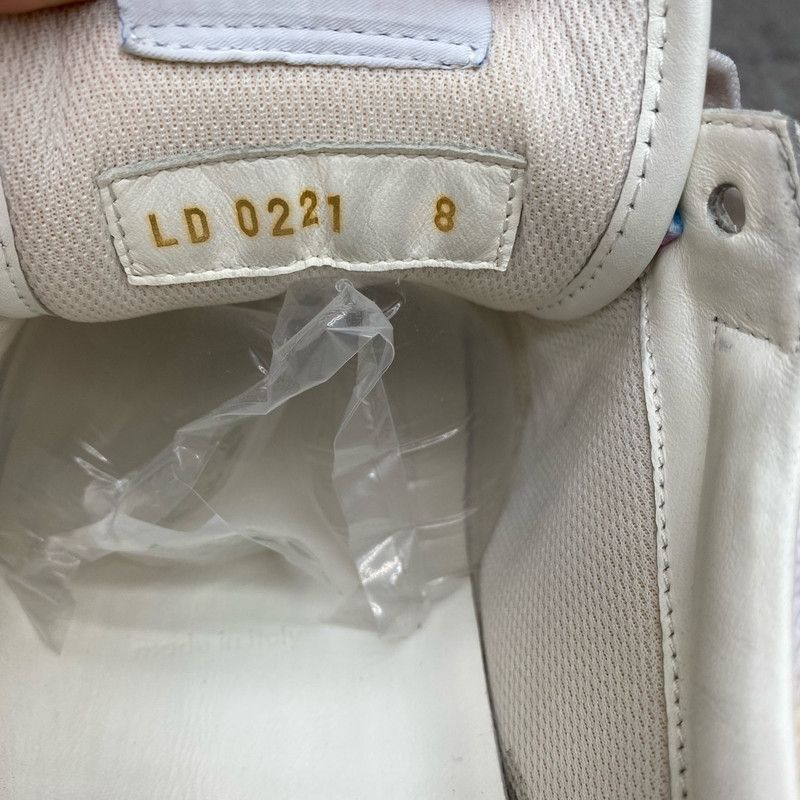 Louis Vuitton Louis Vuitton Colorful Casual Fashion Sneakers - Size US 8.5 / EU 41-42 - 4 Thumbnail
