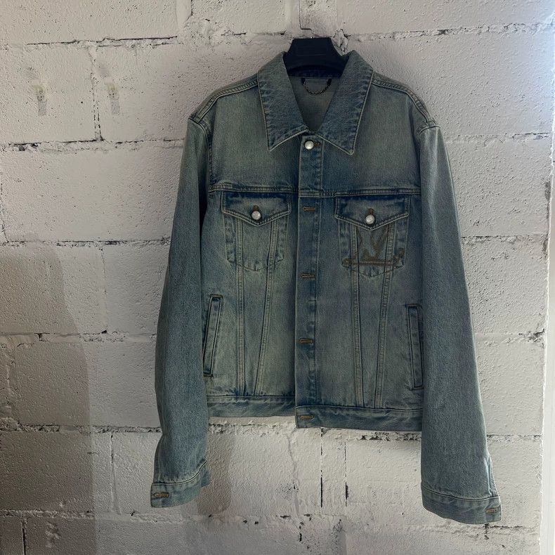 Louis Vuitton Louis Vuitton Staples co-branded denim jacket Size US L / EU 52-54 / 3 - 1 Thumbnail